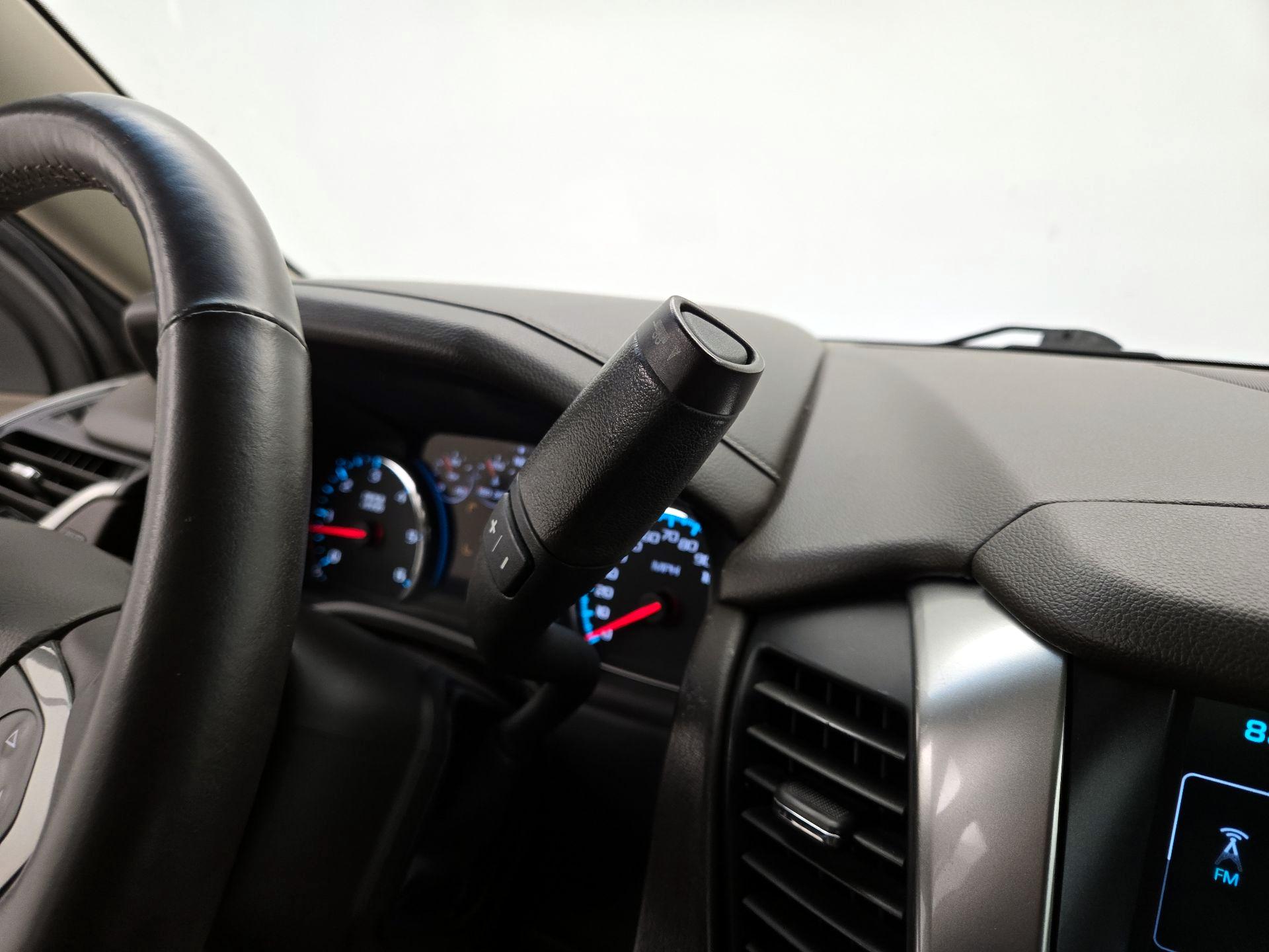 Thumbnail: 2017 Chevrolet Tahoe - 18