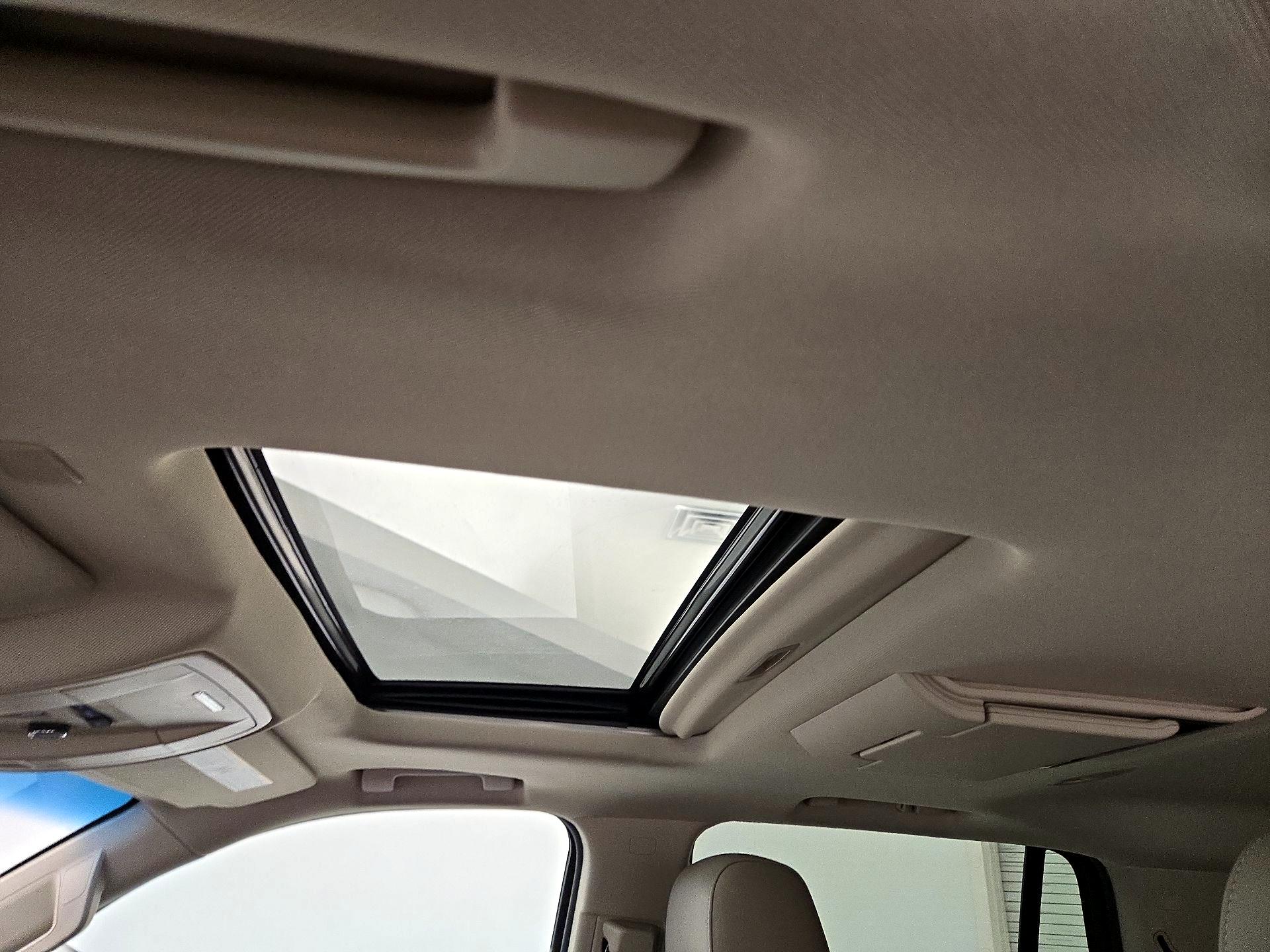 Thumbnail: 2017 Chevrolet Tahoe - 20