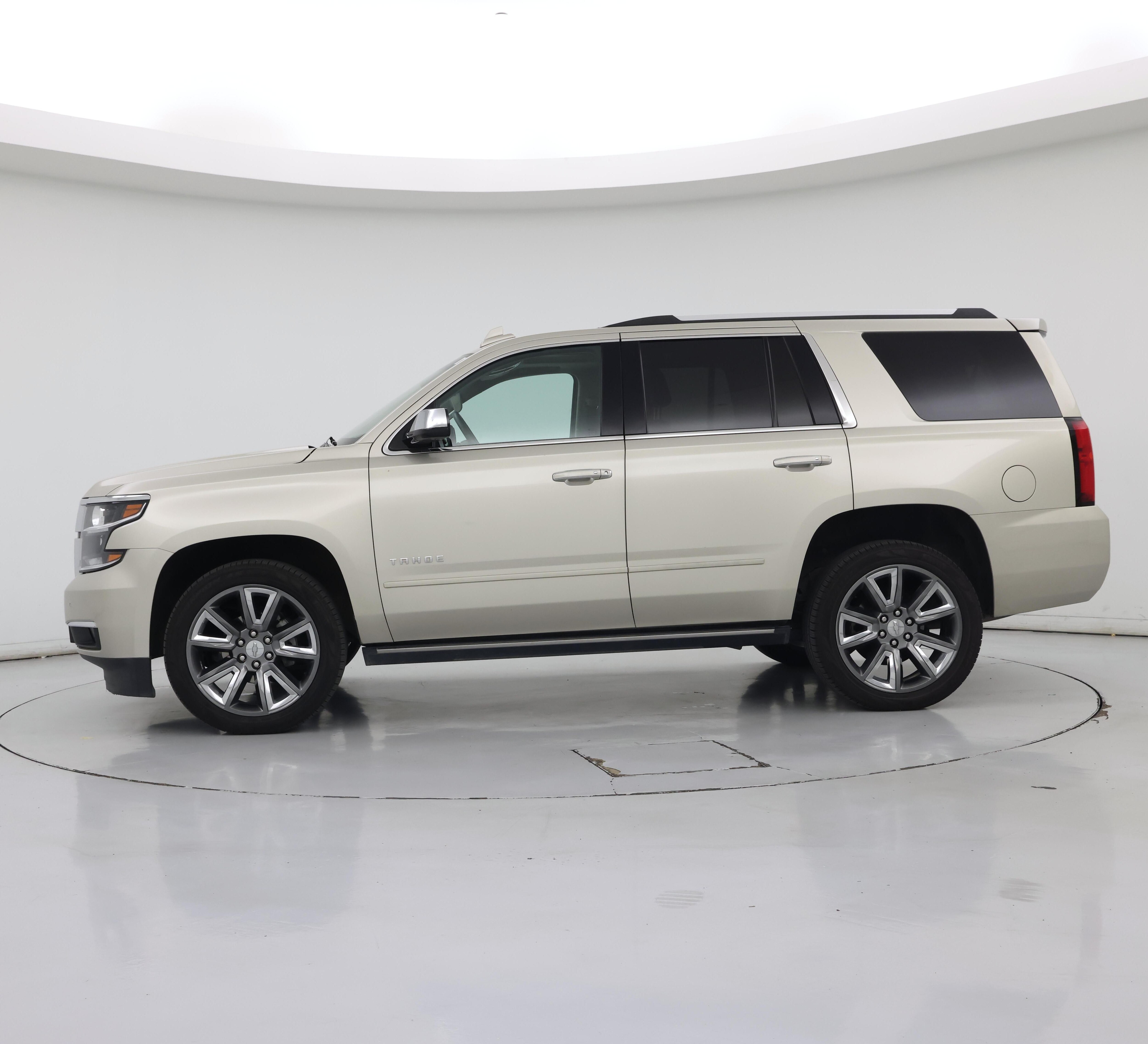 Thumbnail: 2017 Chevrolet Tahoe - 3