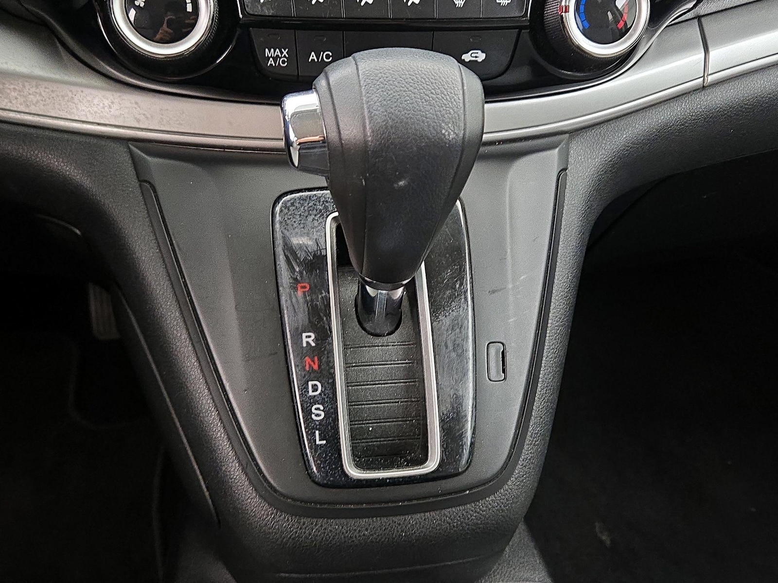 2016 Honda CR-V SE - Photo 18