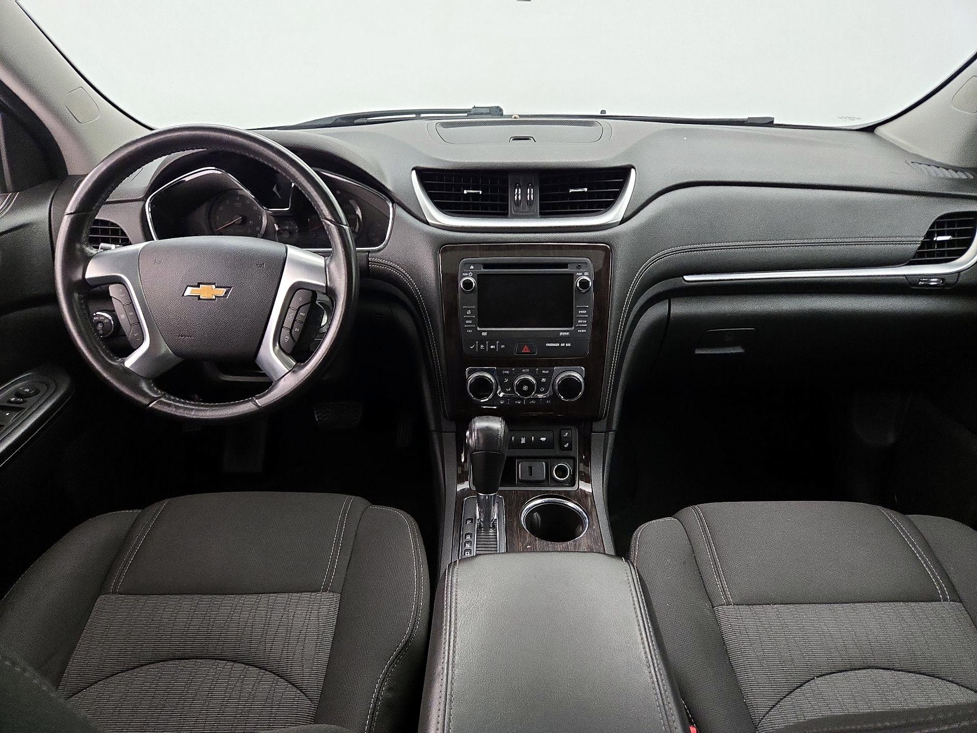 Thumbnail: 2015 Chevrolet Traverse - 9