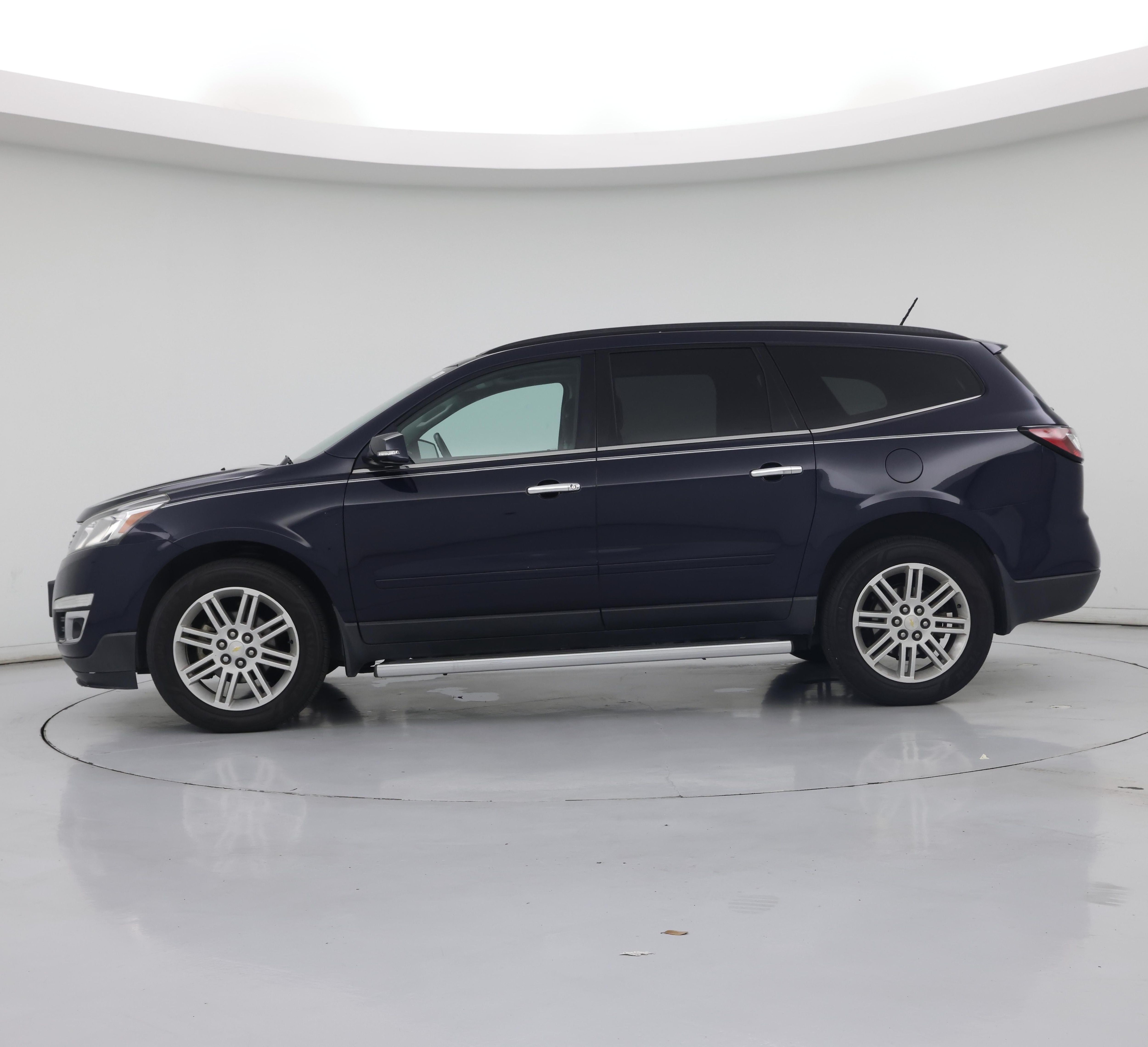 Thumbnail: 2015 Chevrolet Traverse - 3