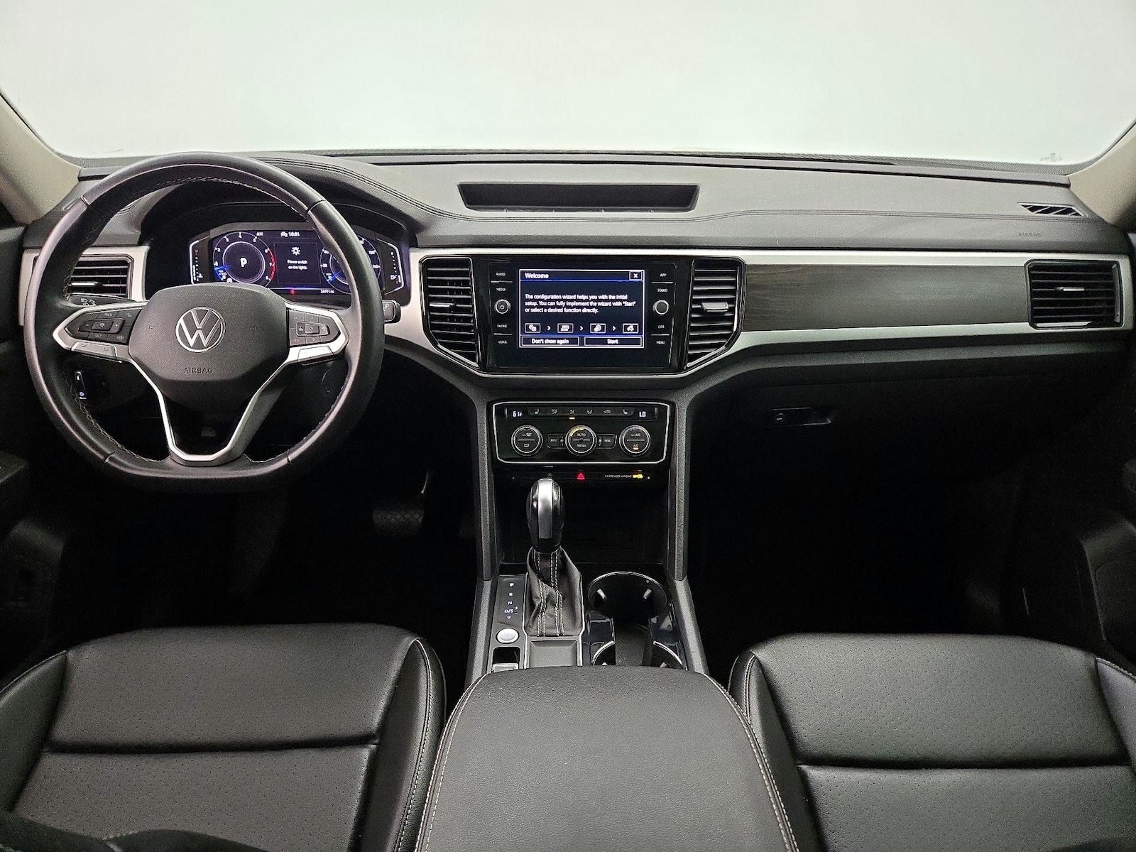 2023 Volkswagen Atlas SE w/Tech - Photo 10