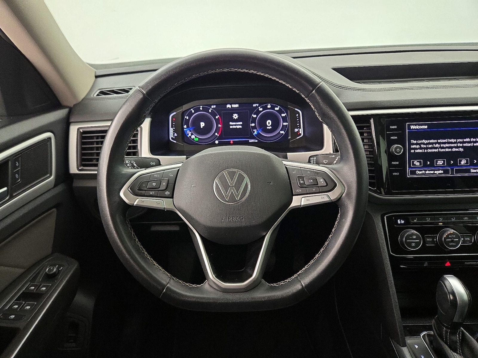 2023 Volkswagen Atlas SE w/Tech - Photo 11