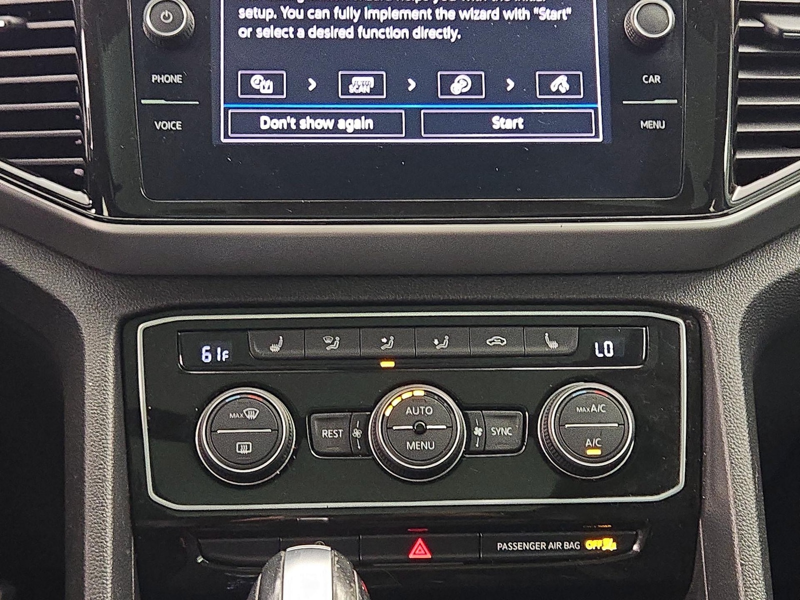 2023 Volkswagen Atlas SE w/Tech - Photo 17