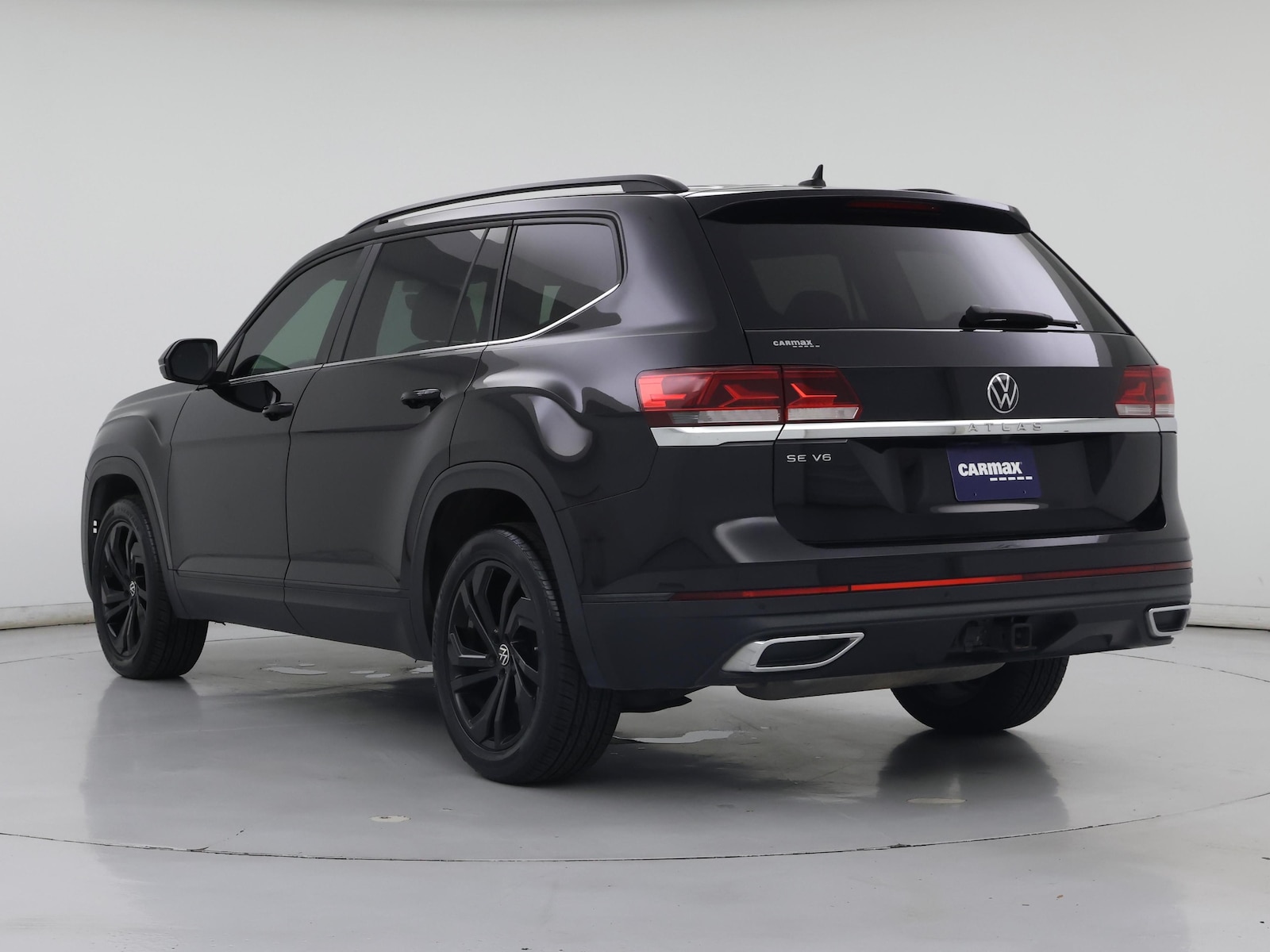 2023 Volkswagen Atlas SE w/Tech - Photo 3
