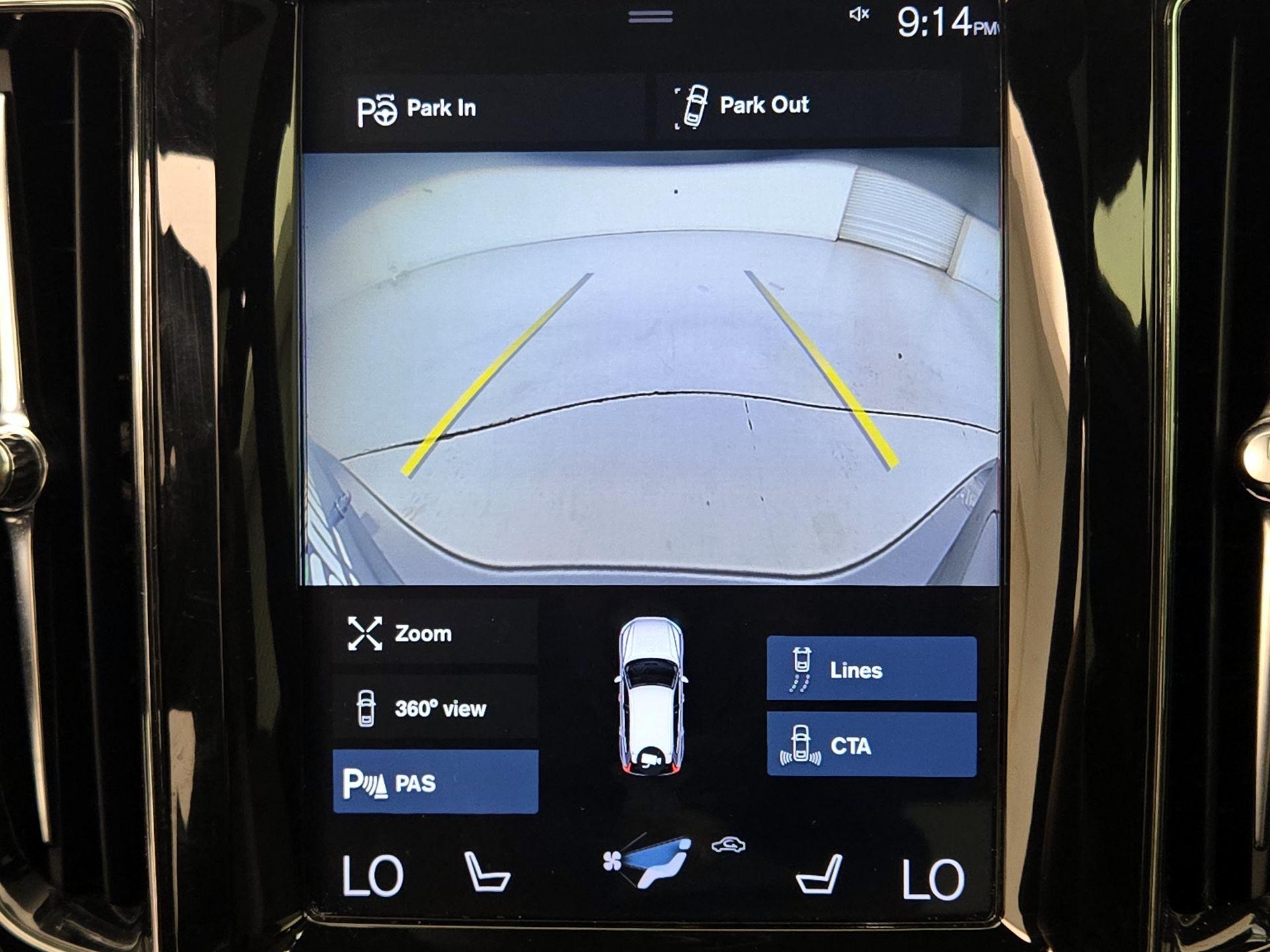 Thumbnail: 2020 Volvo XC60 - 15