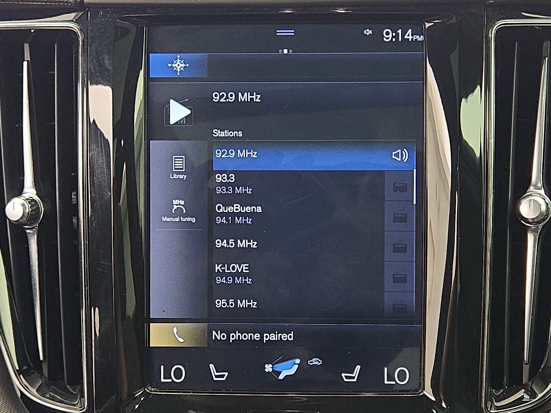 Thumbnail: 2020 Volvo XC60 - 16