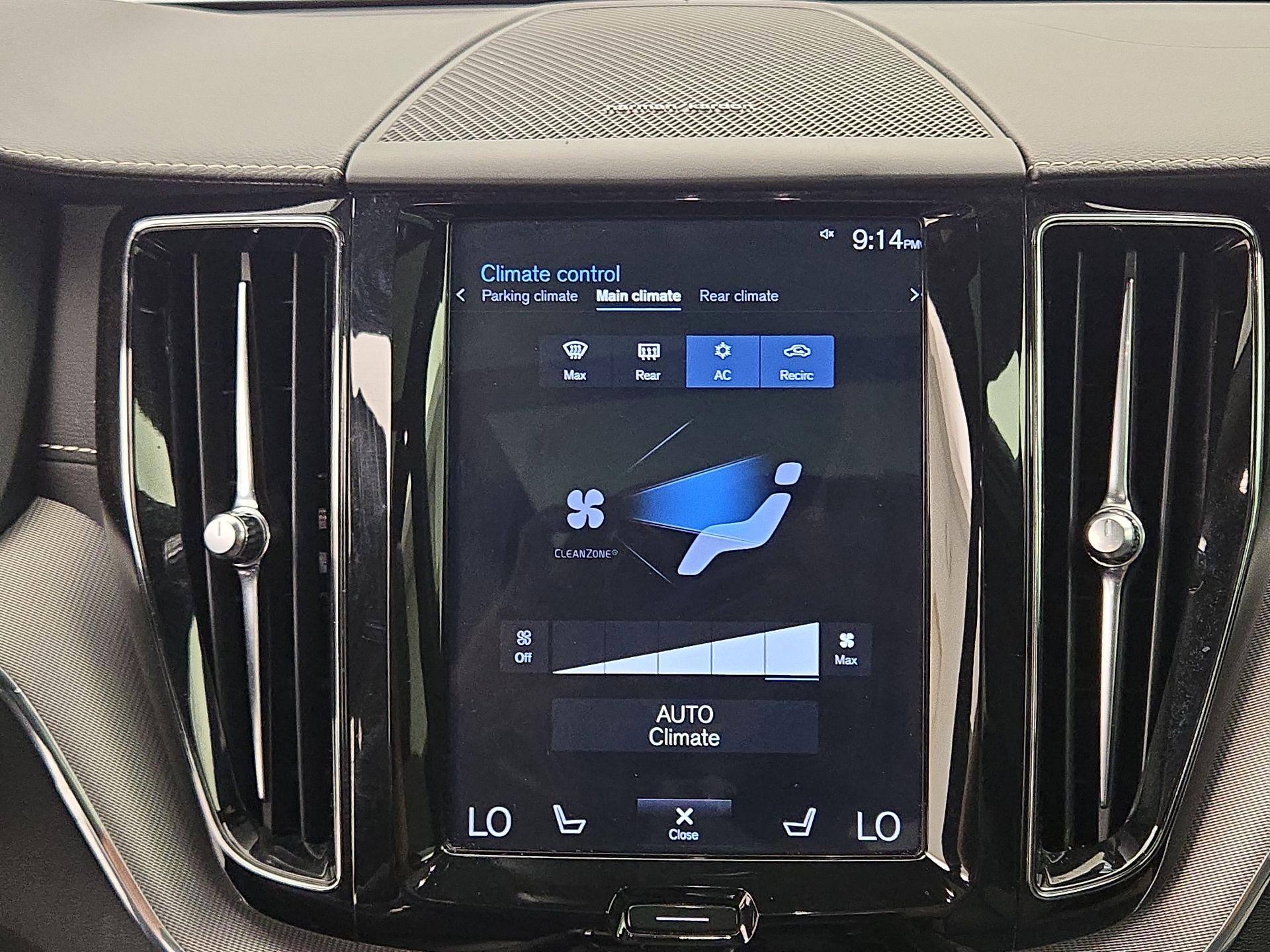 Thumbnail: 2020 Volvo XC60 - 17