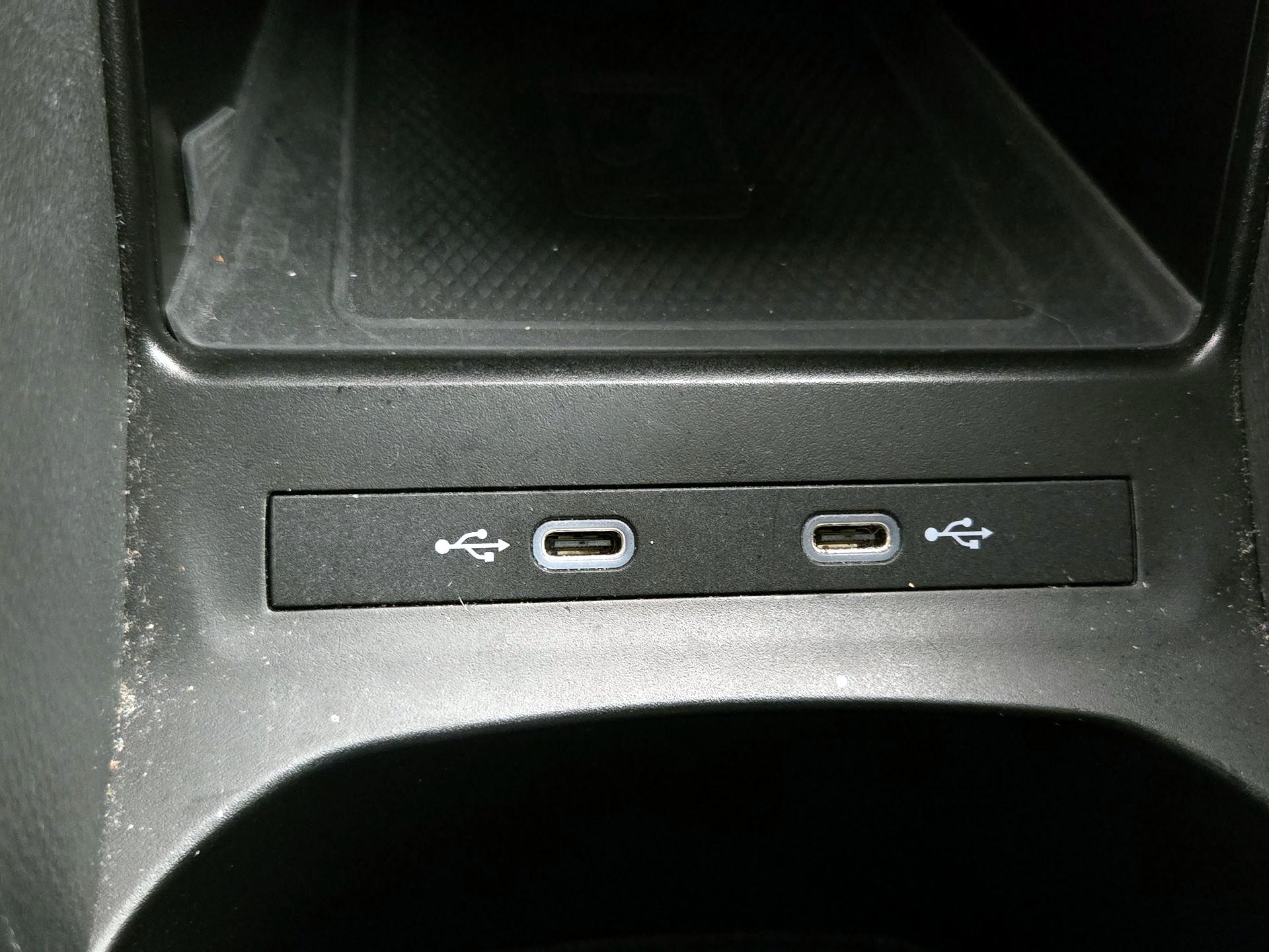 Thumbnail: 2021 Volkswagen ID.4 - 18