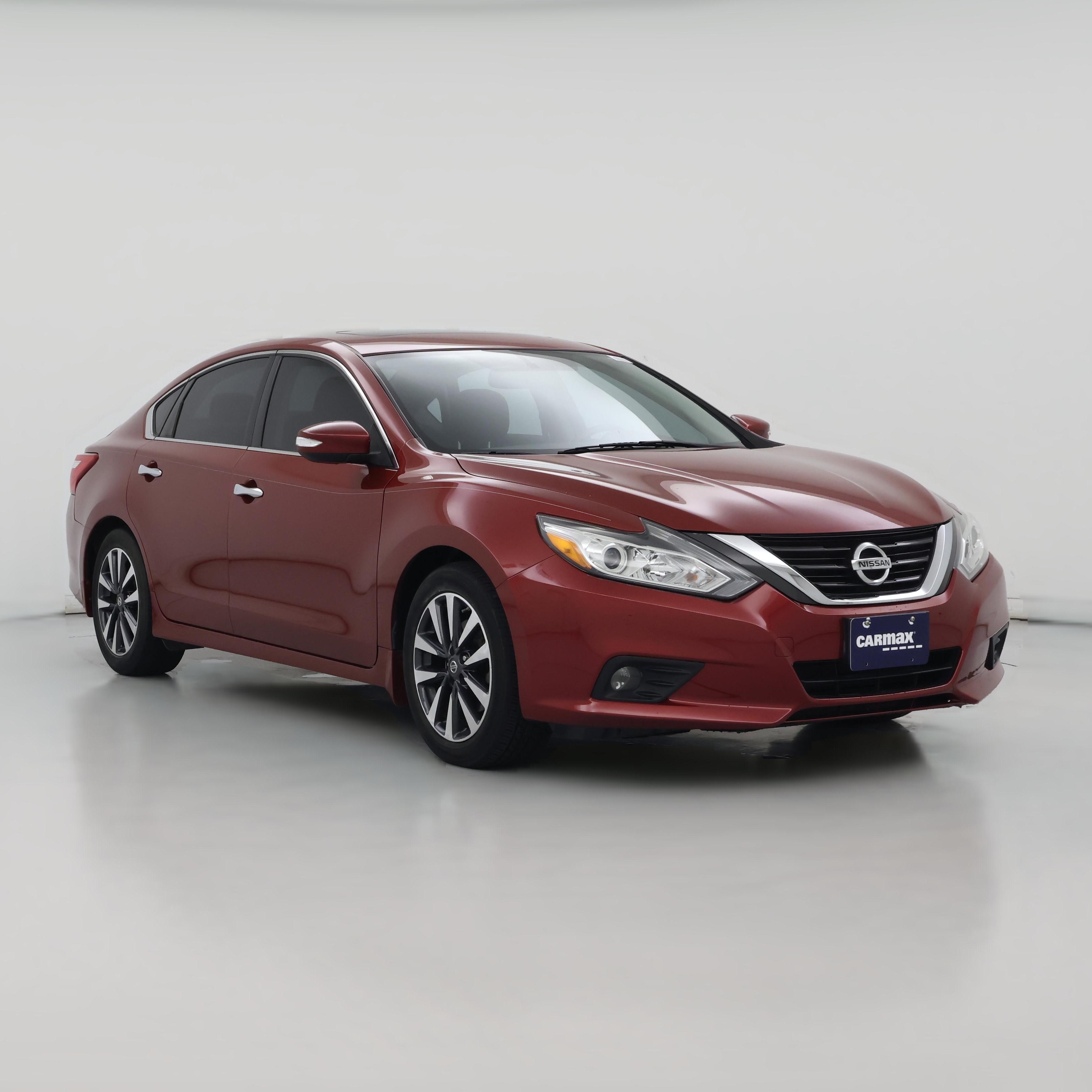 Thumbnail: 2016 Nissan Altima - 1