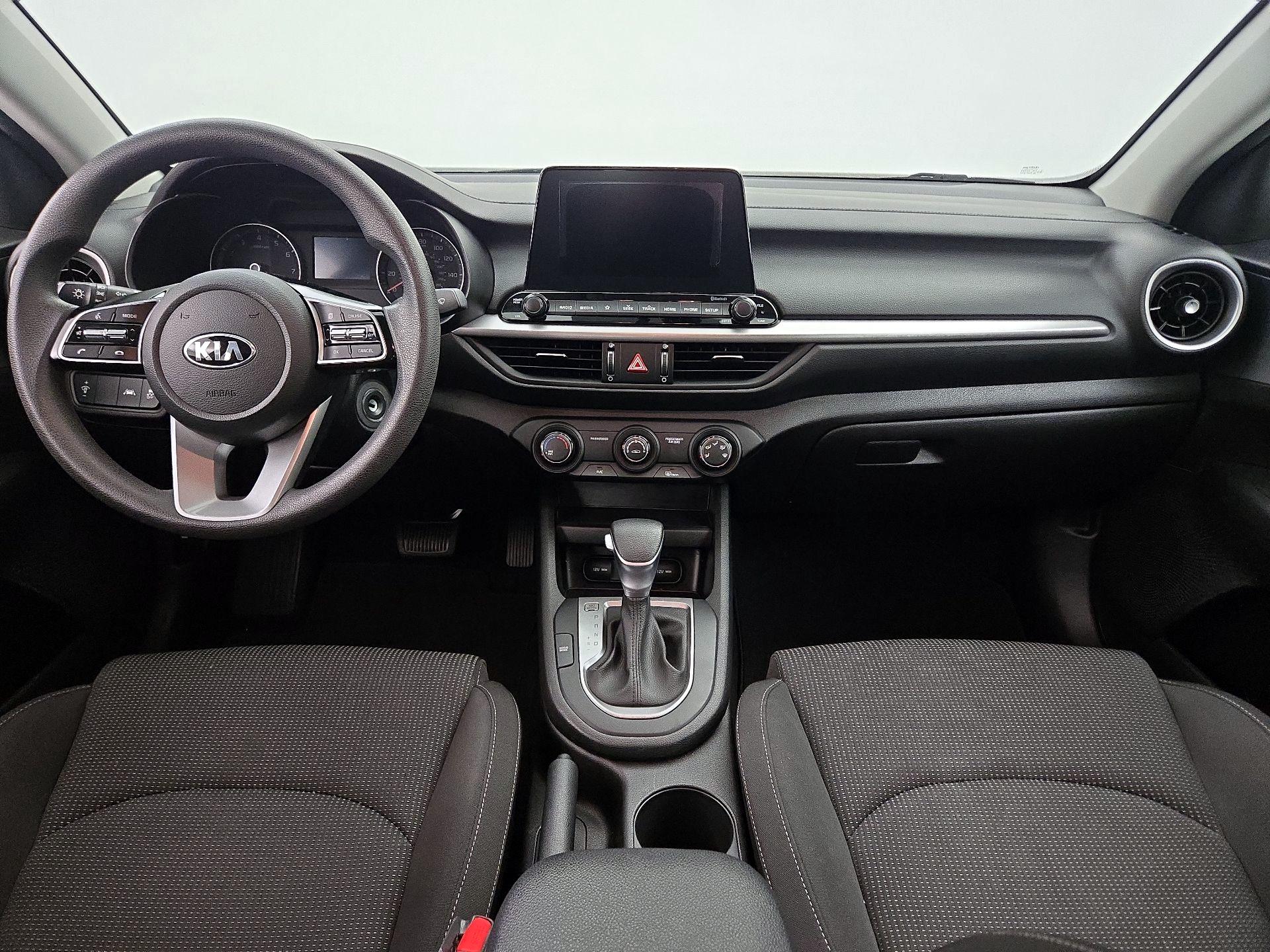 Thumbnail: 2020 Kia Forte - 9