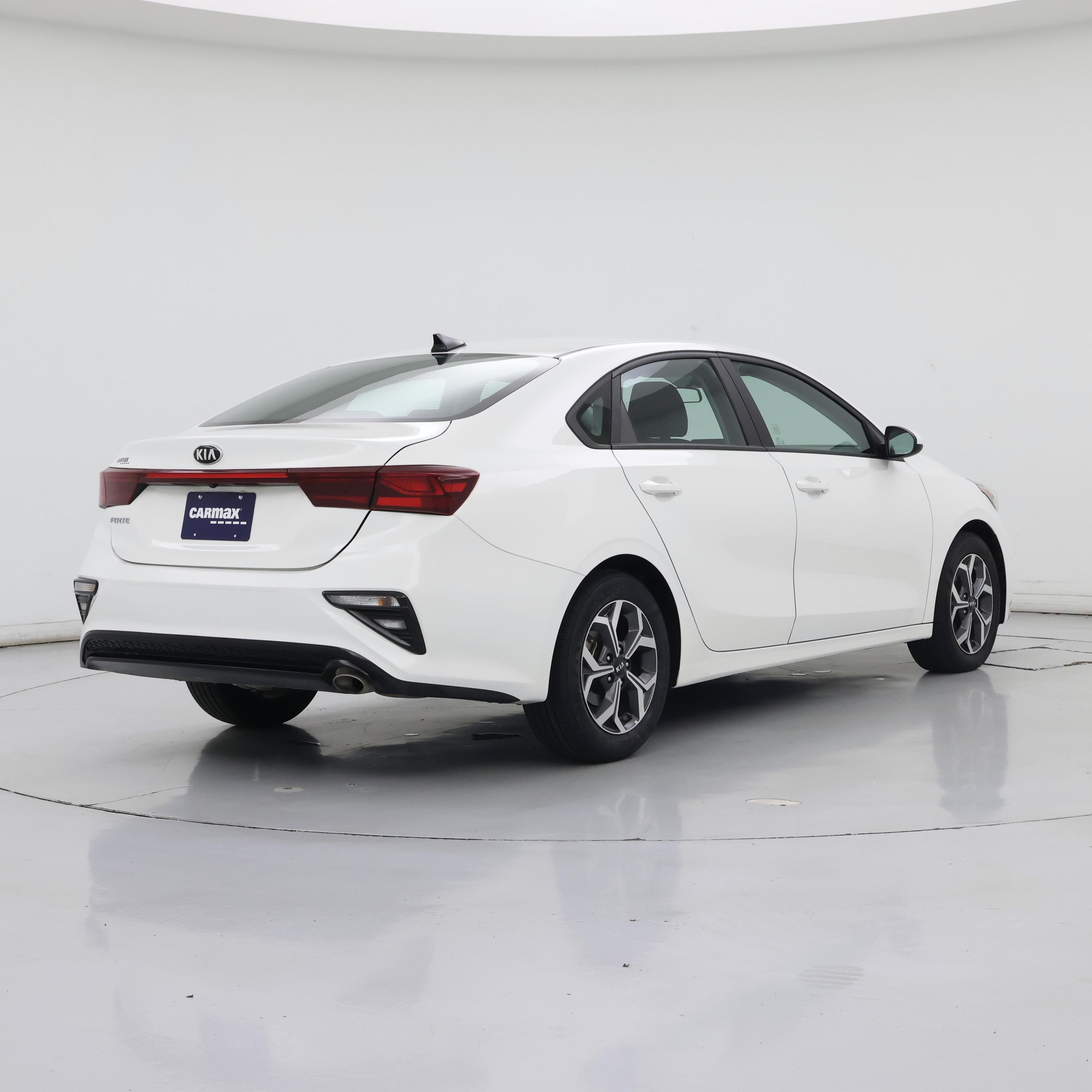 Thumbnail: 2020 Kia Forte - 8