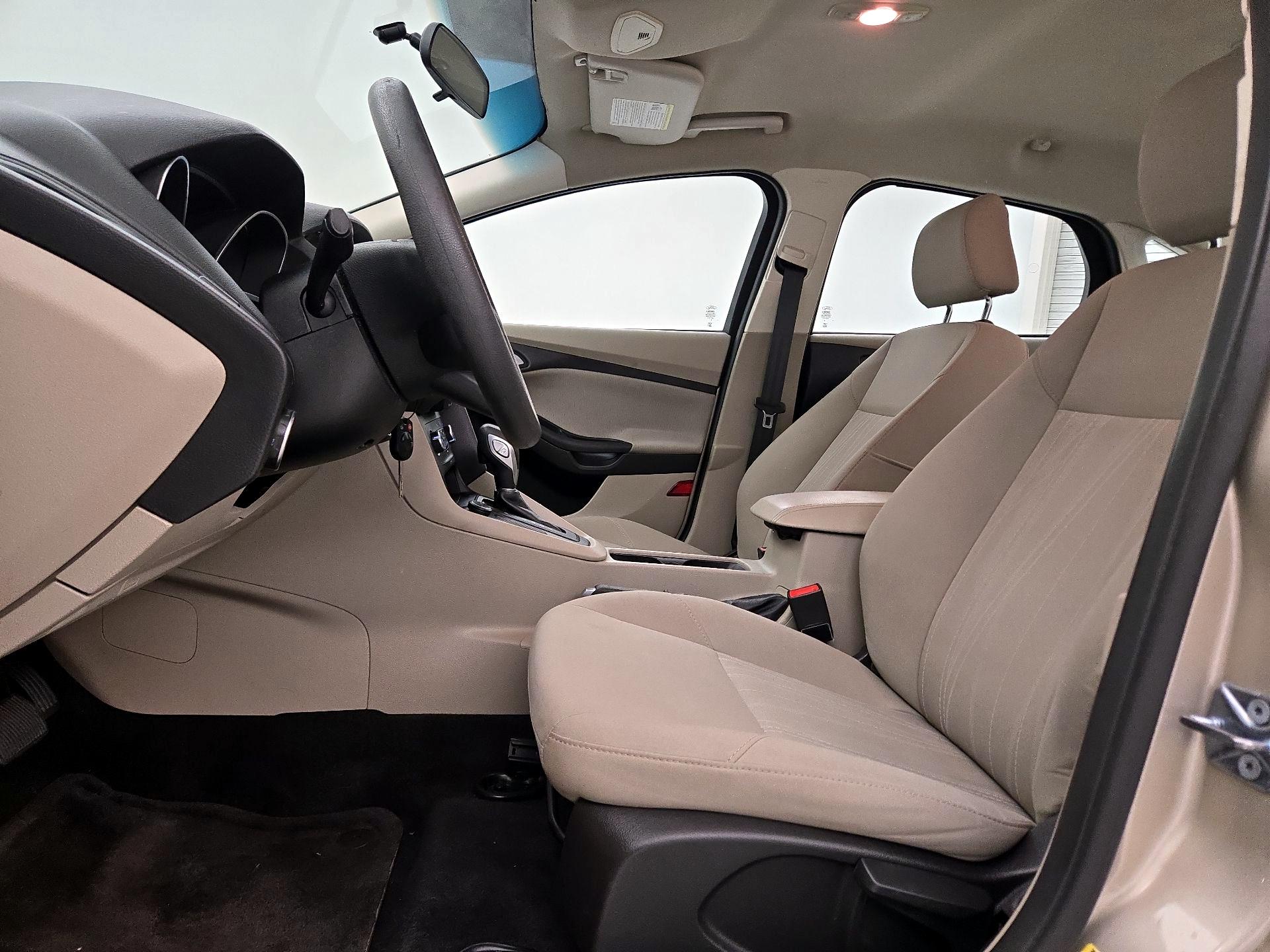 Thumbnail: 2017 Ford Focus - 11