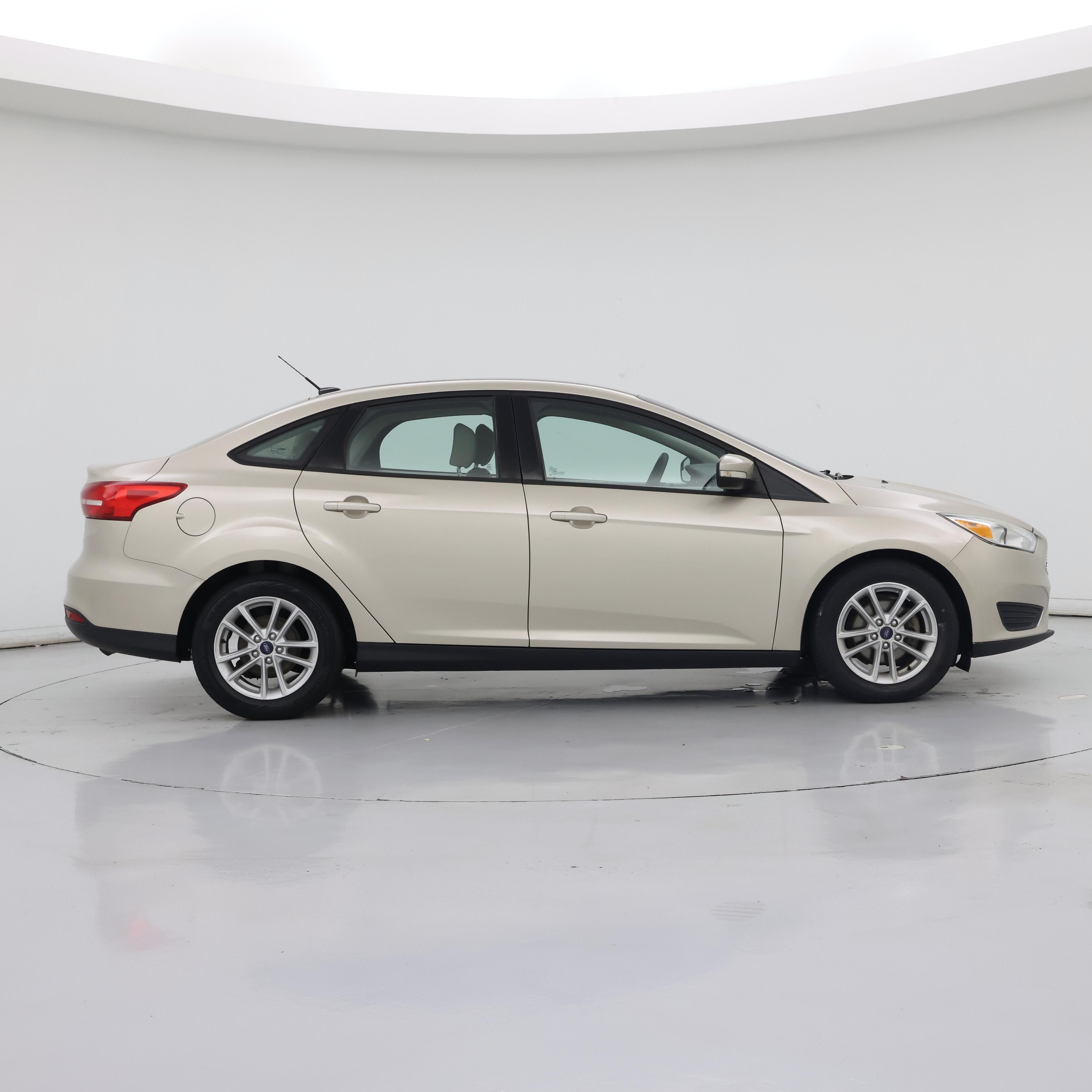 Thumbnail: 2017 Ford Focus - 7