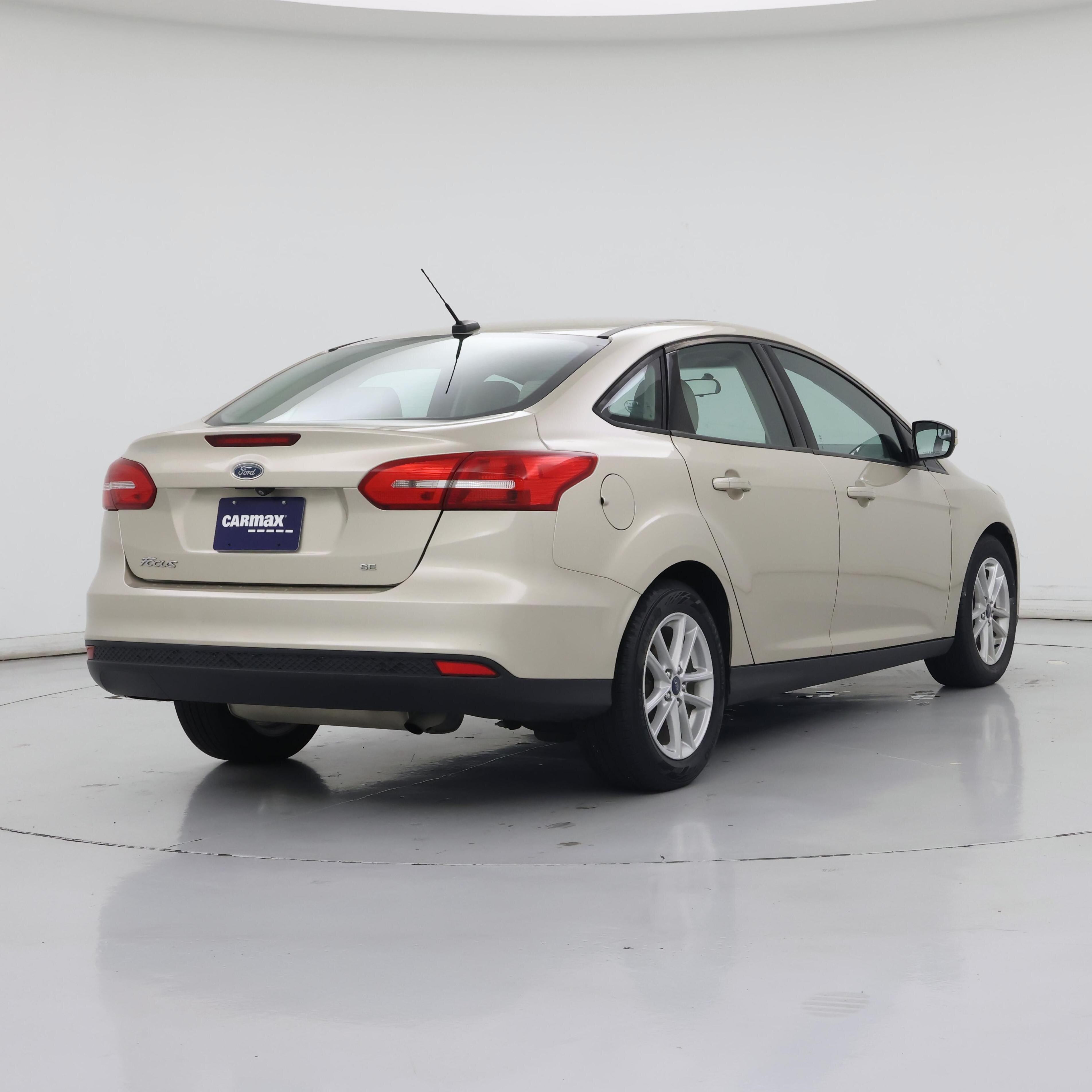 Thumbnail: 2017 Ford Focus - 8