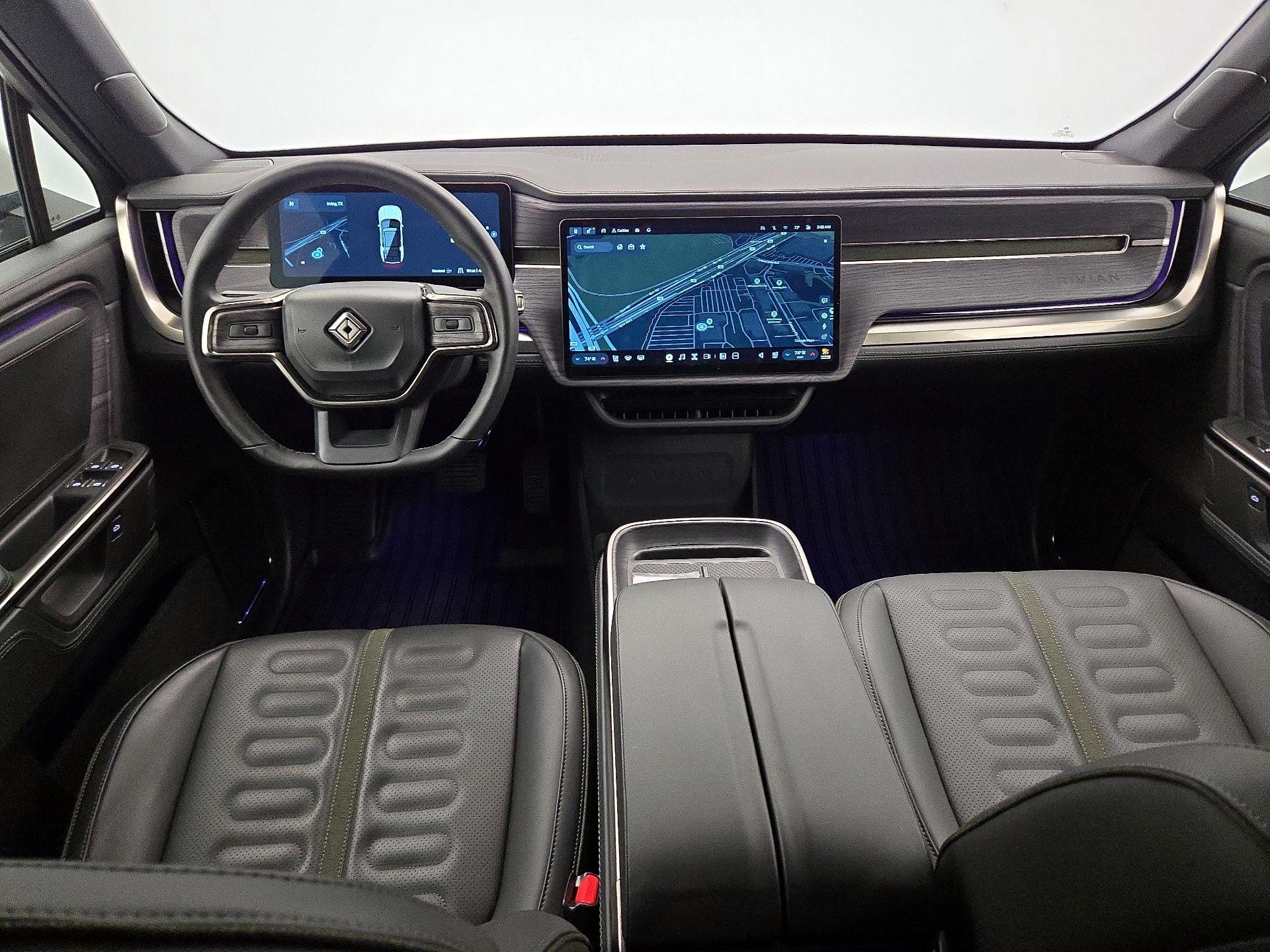 Thumbnail: 2025 Rivian R1S - 9