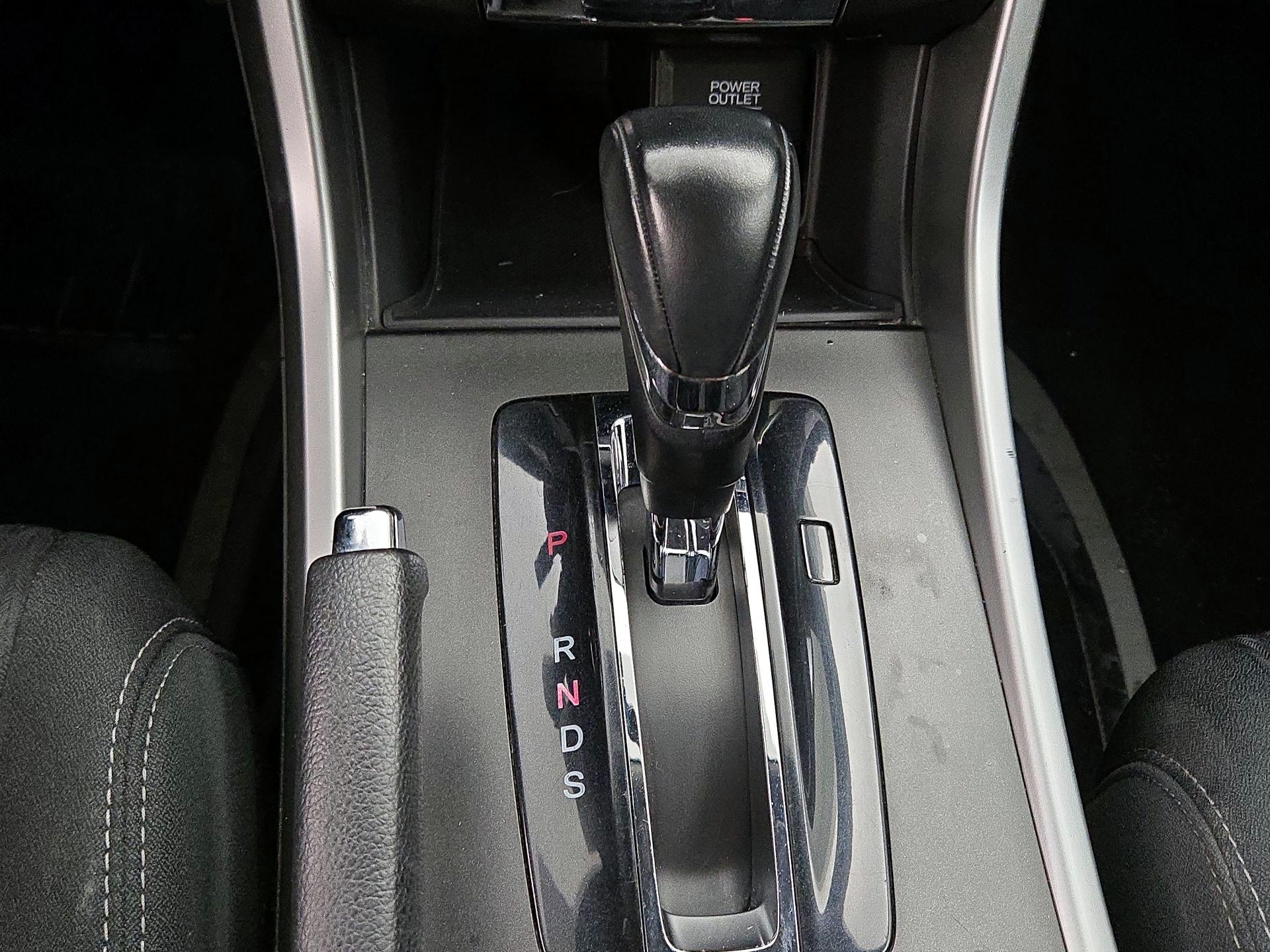 Thumbnail: 2015 Honda Accord - 17