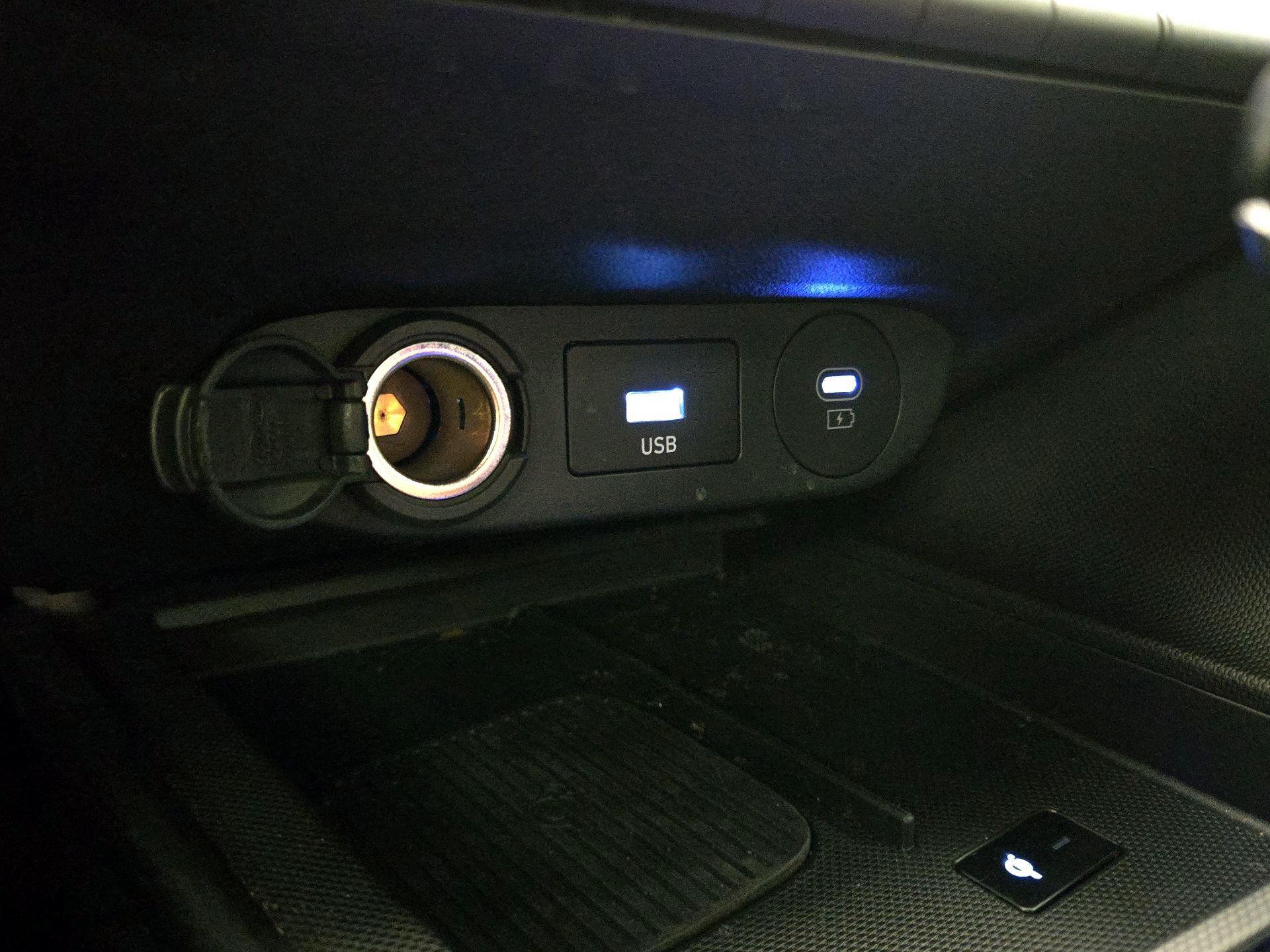 Thumbnail: 2025 Hyundai Elantra - 18