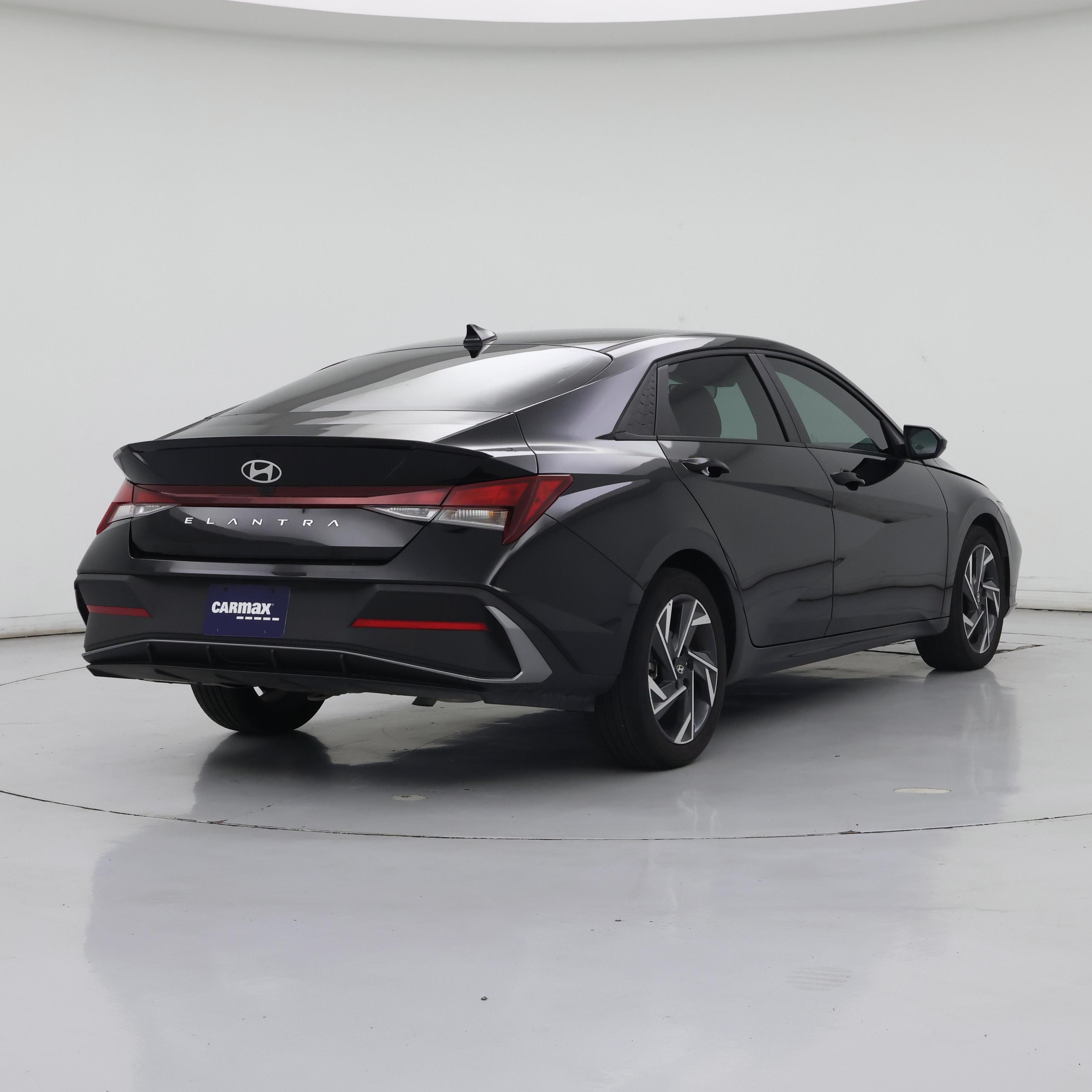 Thumbnail: 2025 Hyundai Elantra - 8