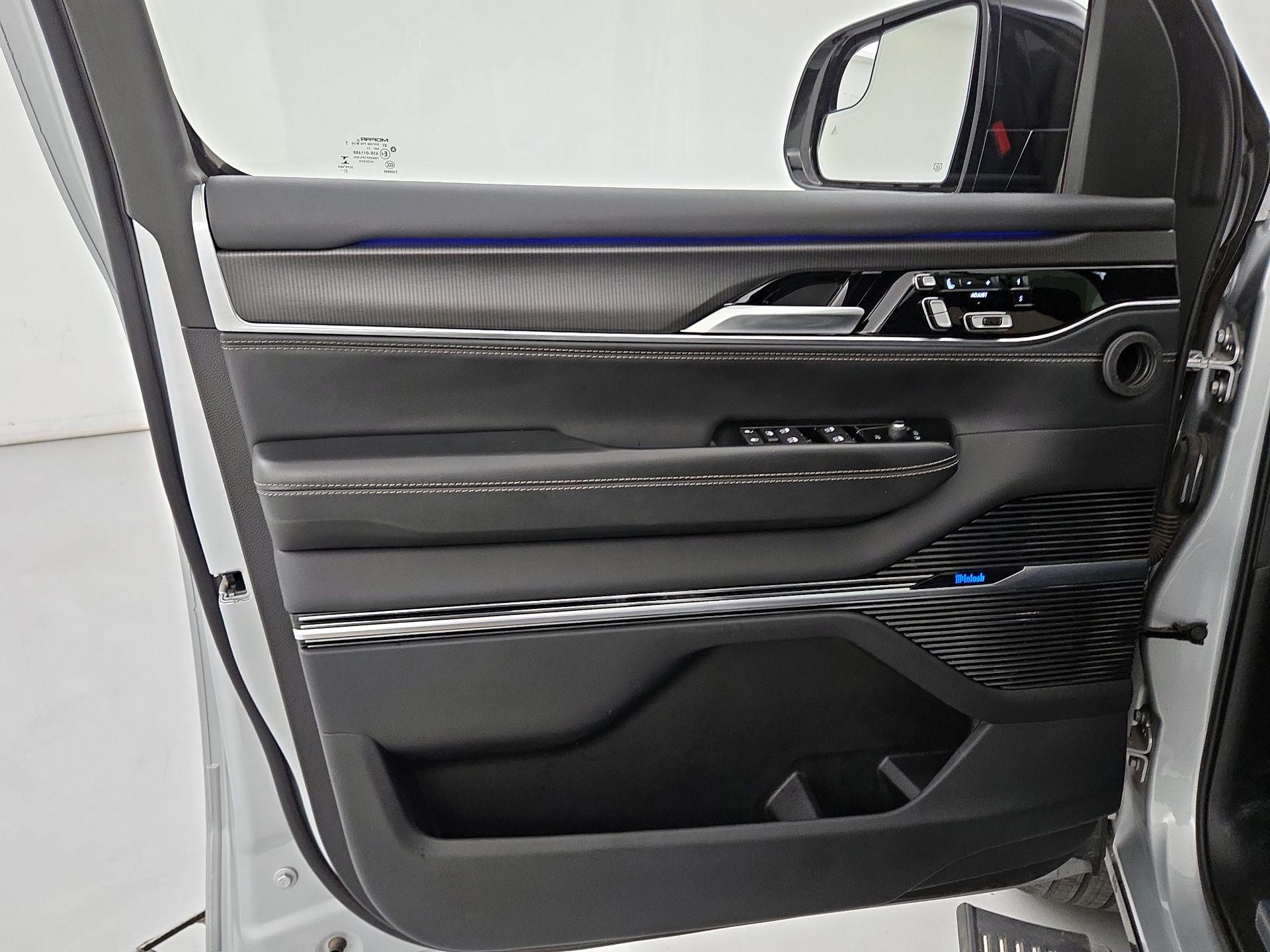 Thumbnail: 2024 Jeep Grand Wagoneer - 12