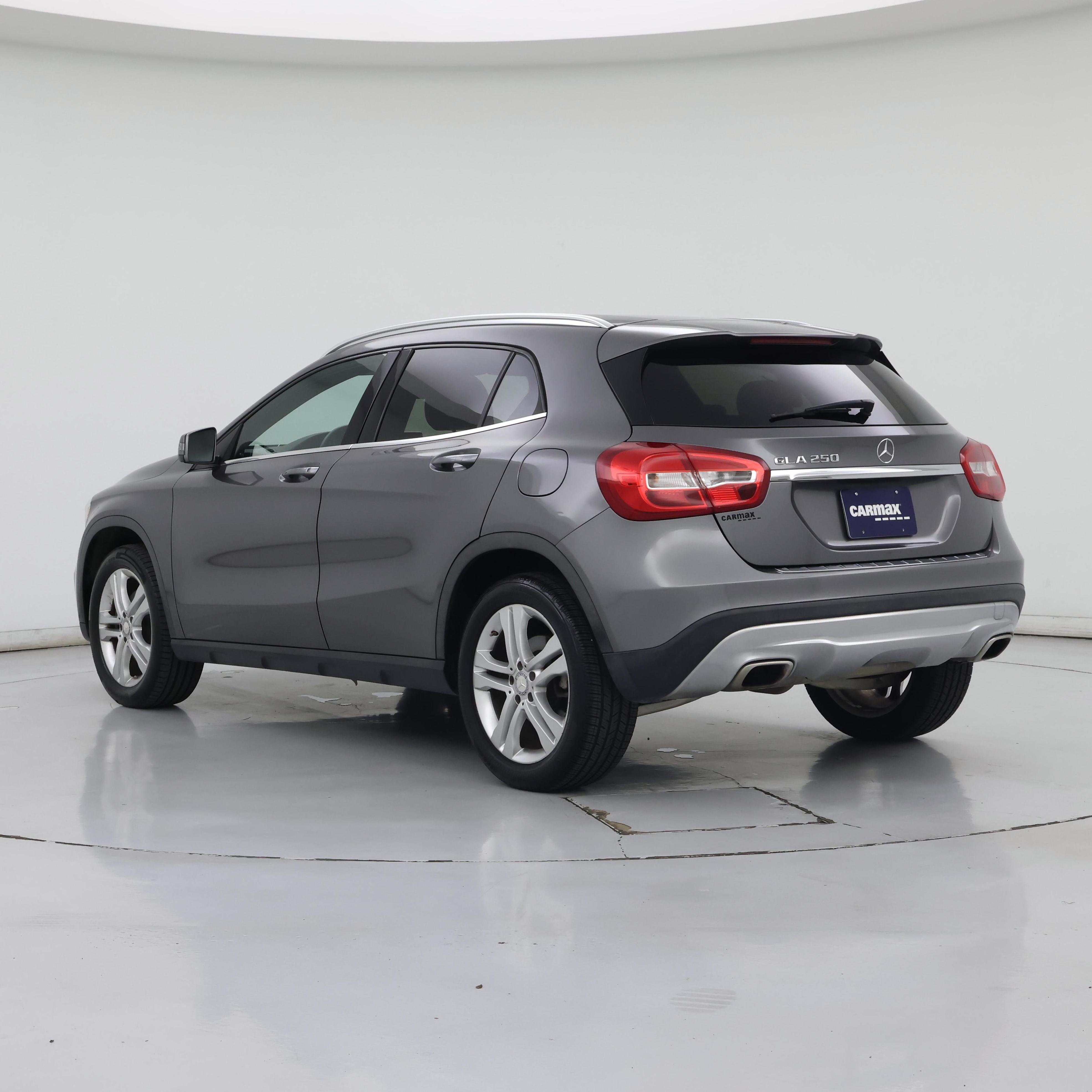 Thumbnail: 2016 Mercedes-Benz GLA - 2
