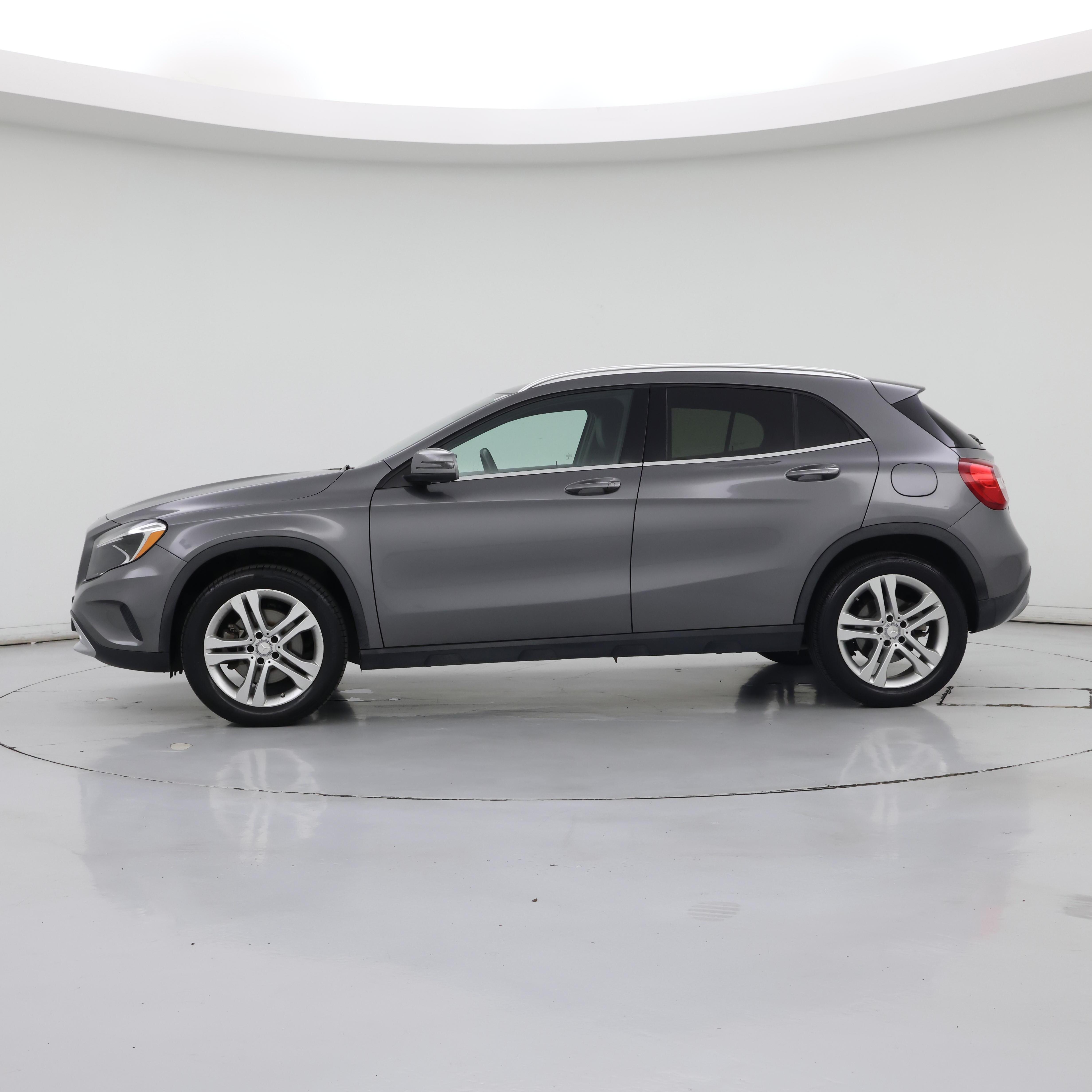 Thumbnail: 2016 Mercedes-Benz GLA - 3