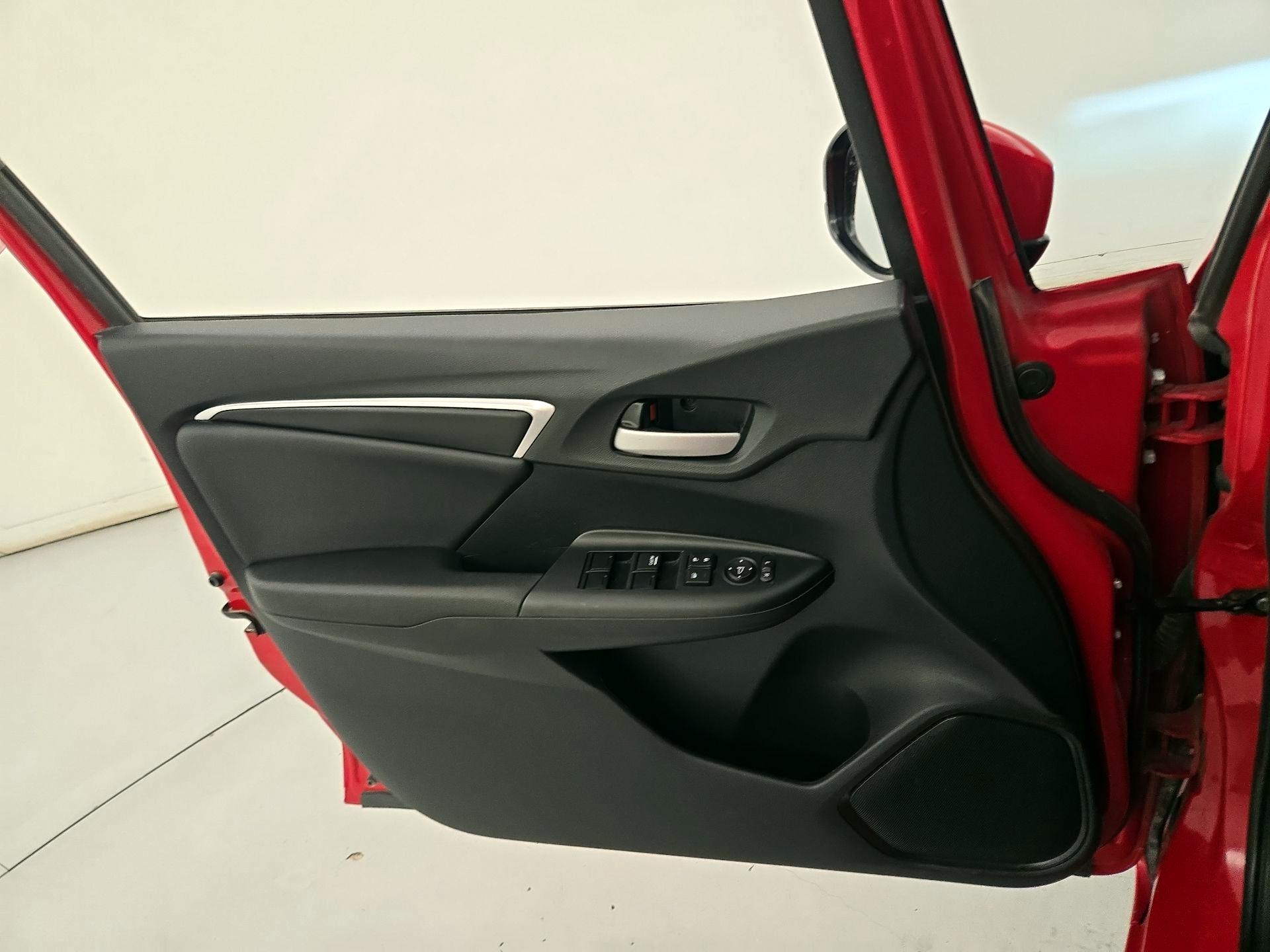 Thumbnail: 2015 Honda Fit - 12