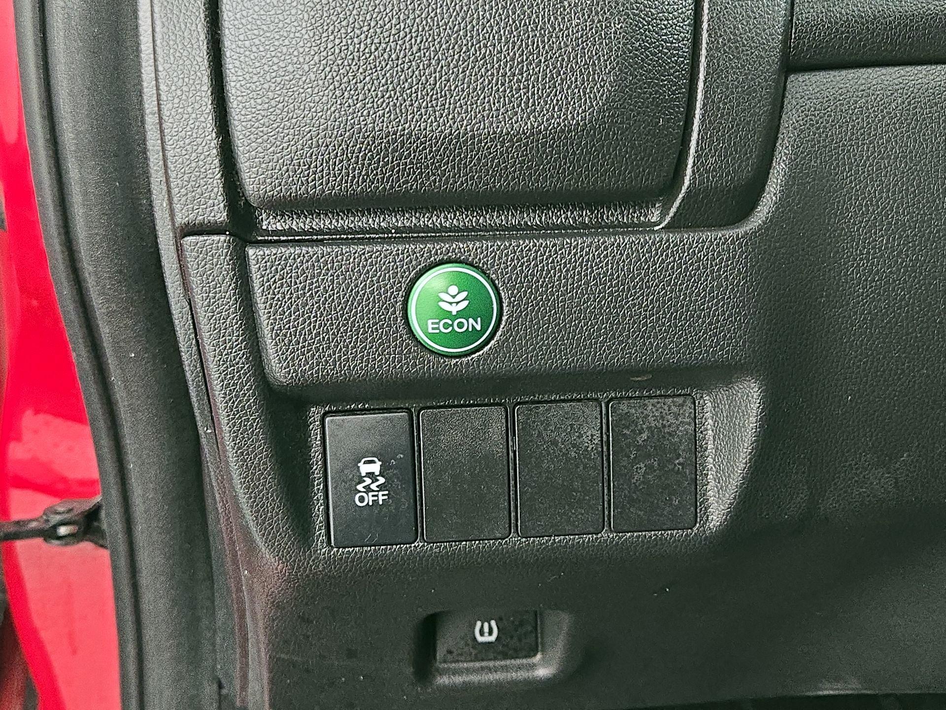 Thumbnail: 2015 Honda Fit - 13