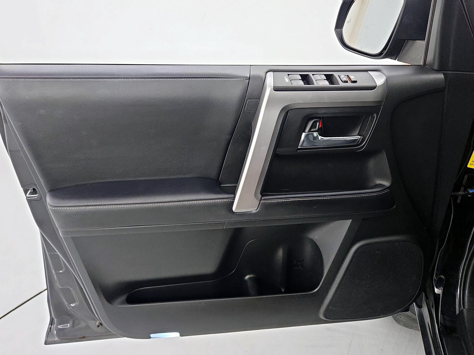 Thumbnail: 2022 Toyota 4Runner - 12