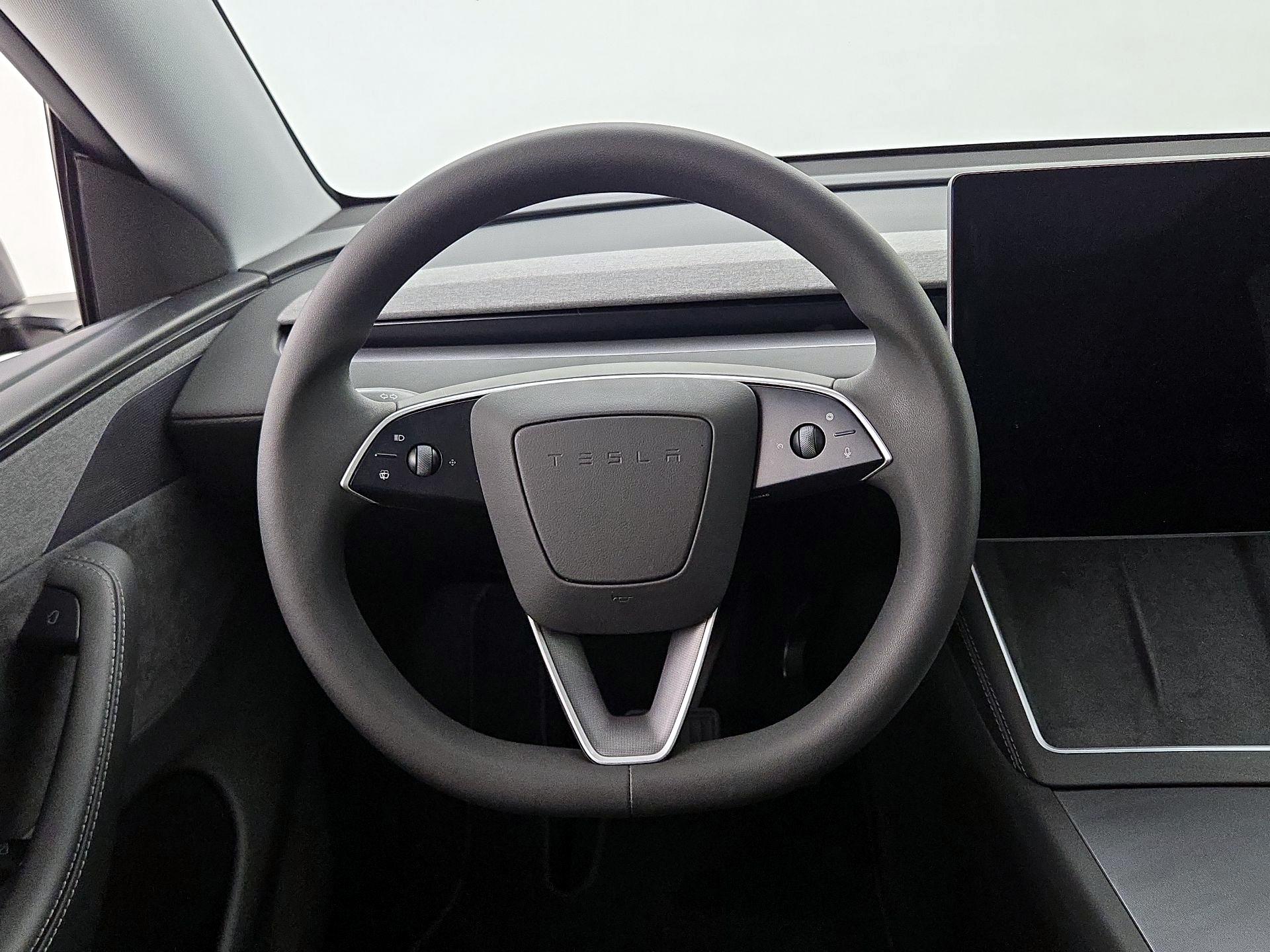 Thumbnail: 2026 Tesla Model Y - 10