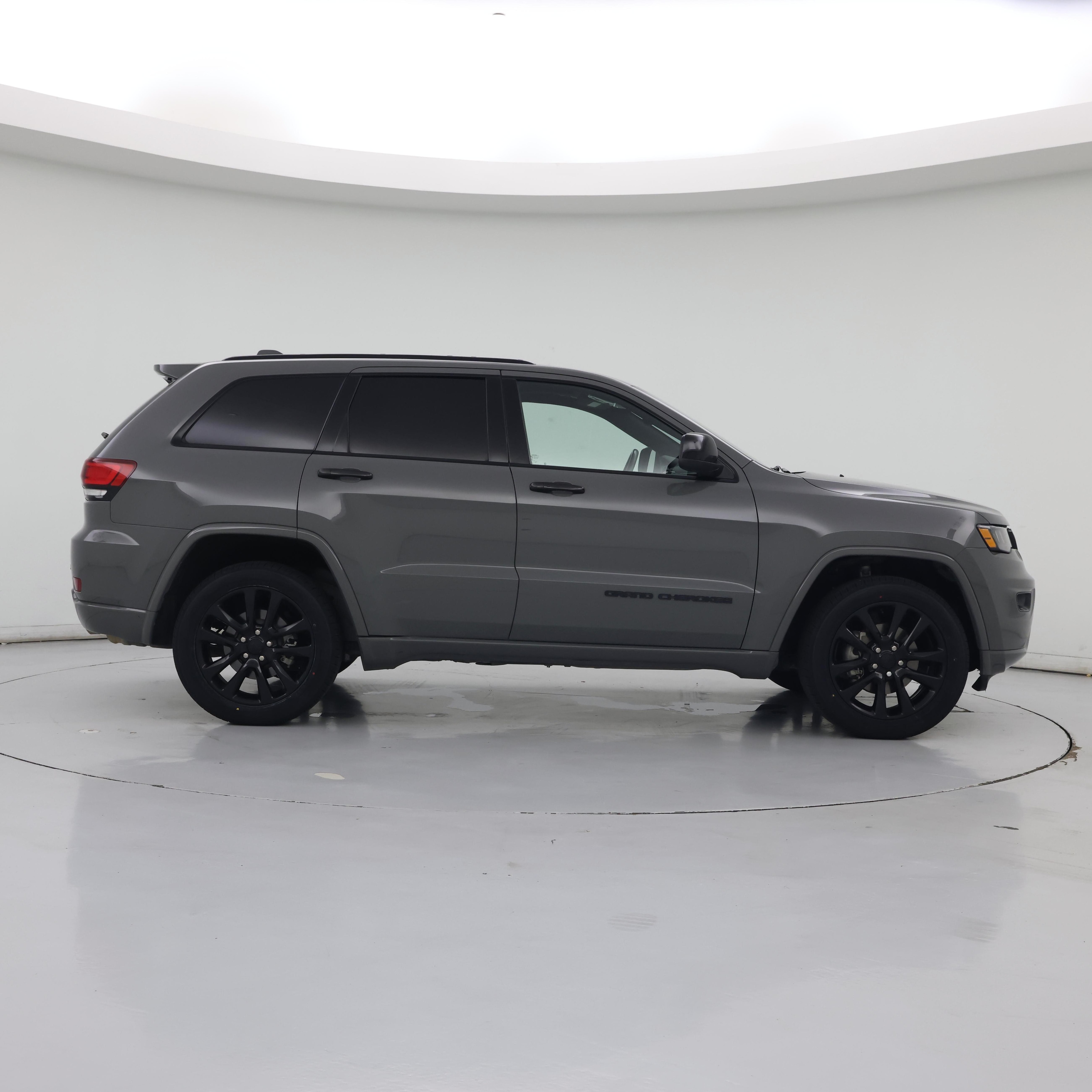 Thumbnail: 2020 Jeep Grand Cherokee - 7