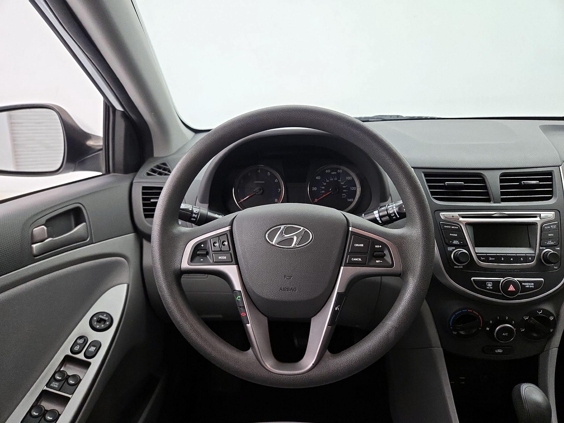 Thumbnail: 2017 Hyundai Accent - 10