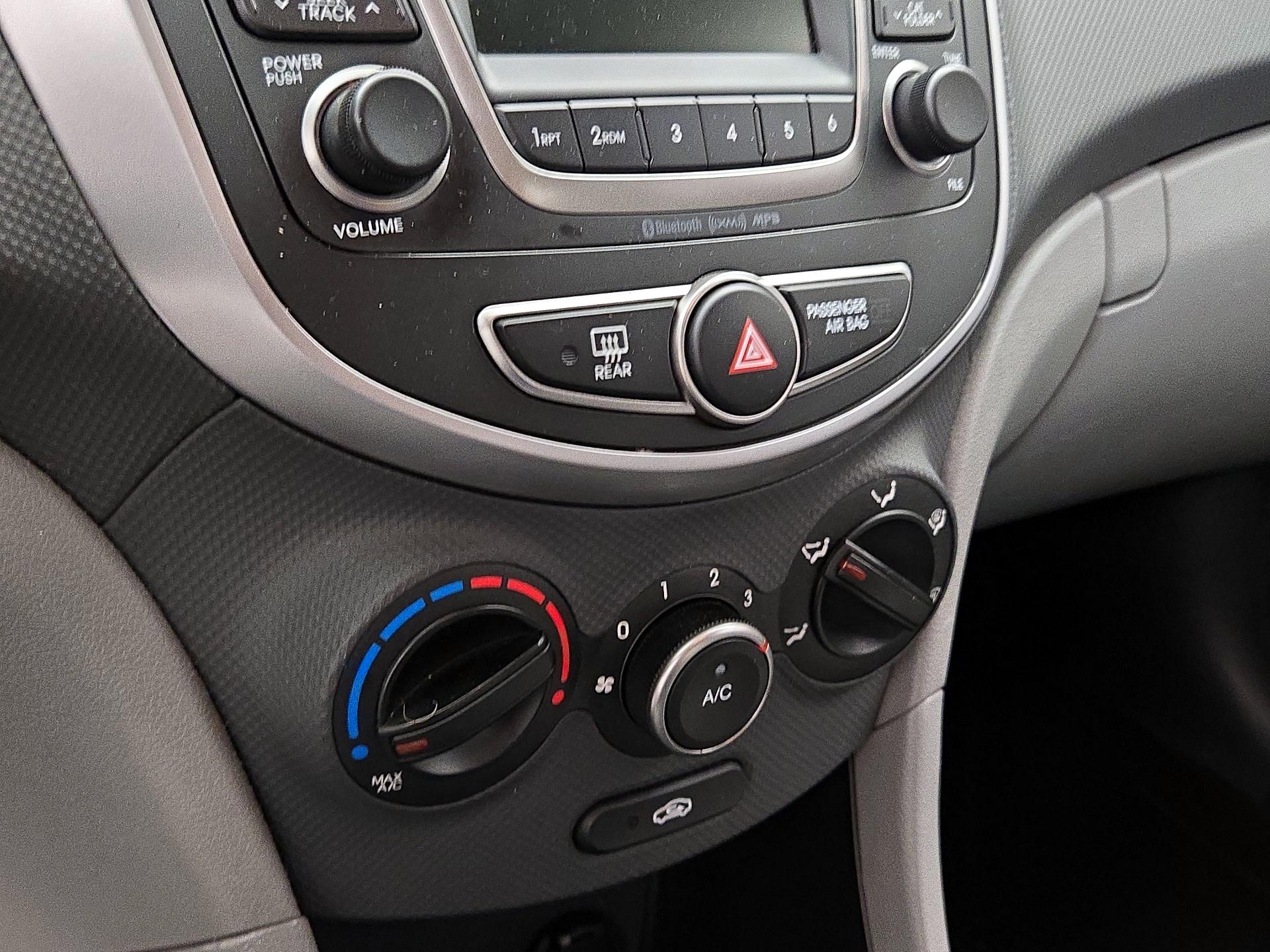 Thumbnail: 2017 Hyundai Accent - 15