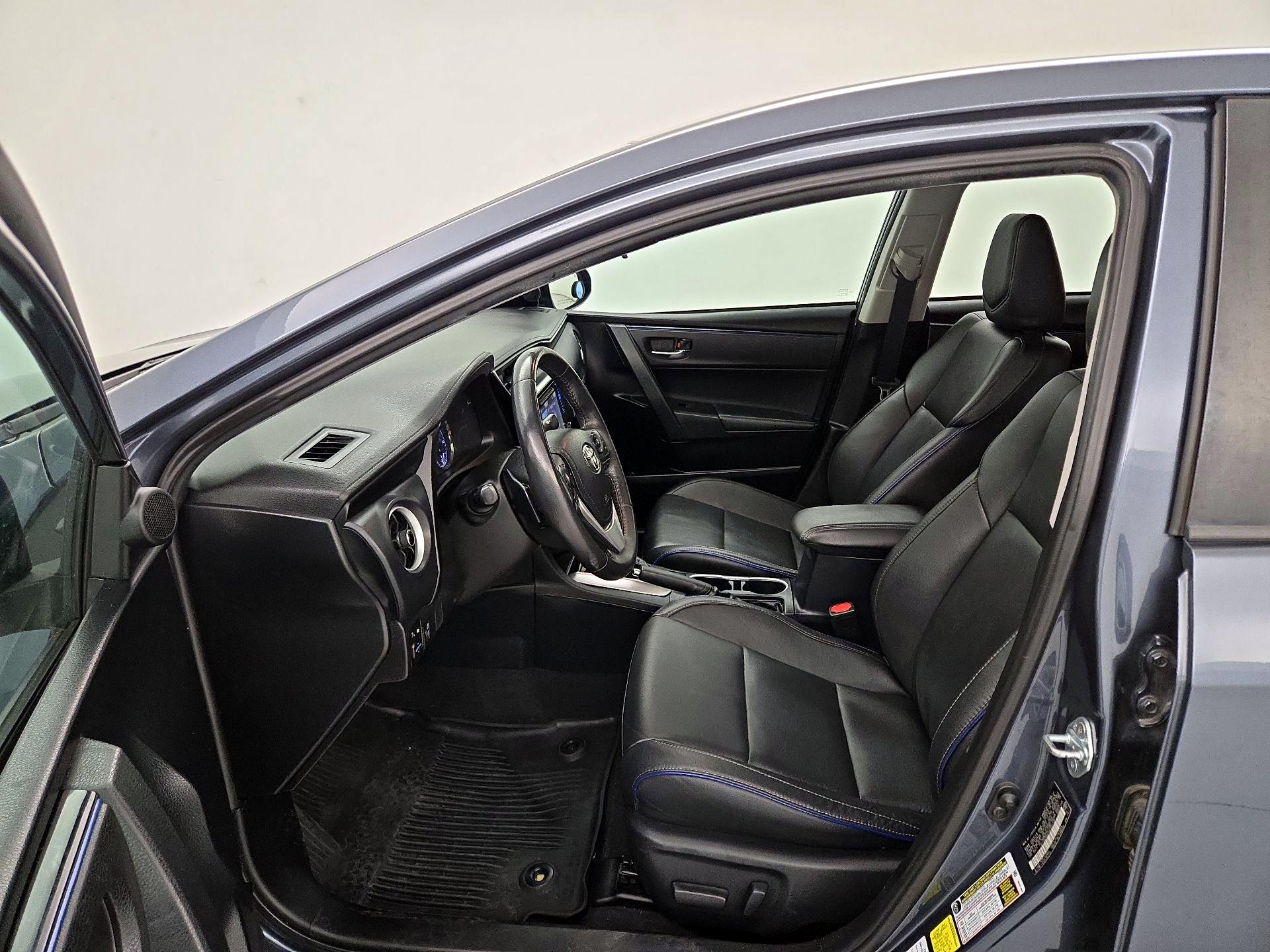 Thumbnail: 2017 Toyota Corolla - 11