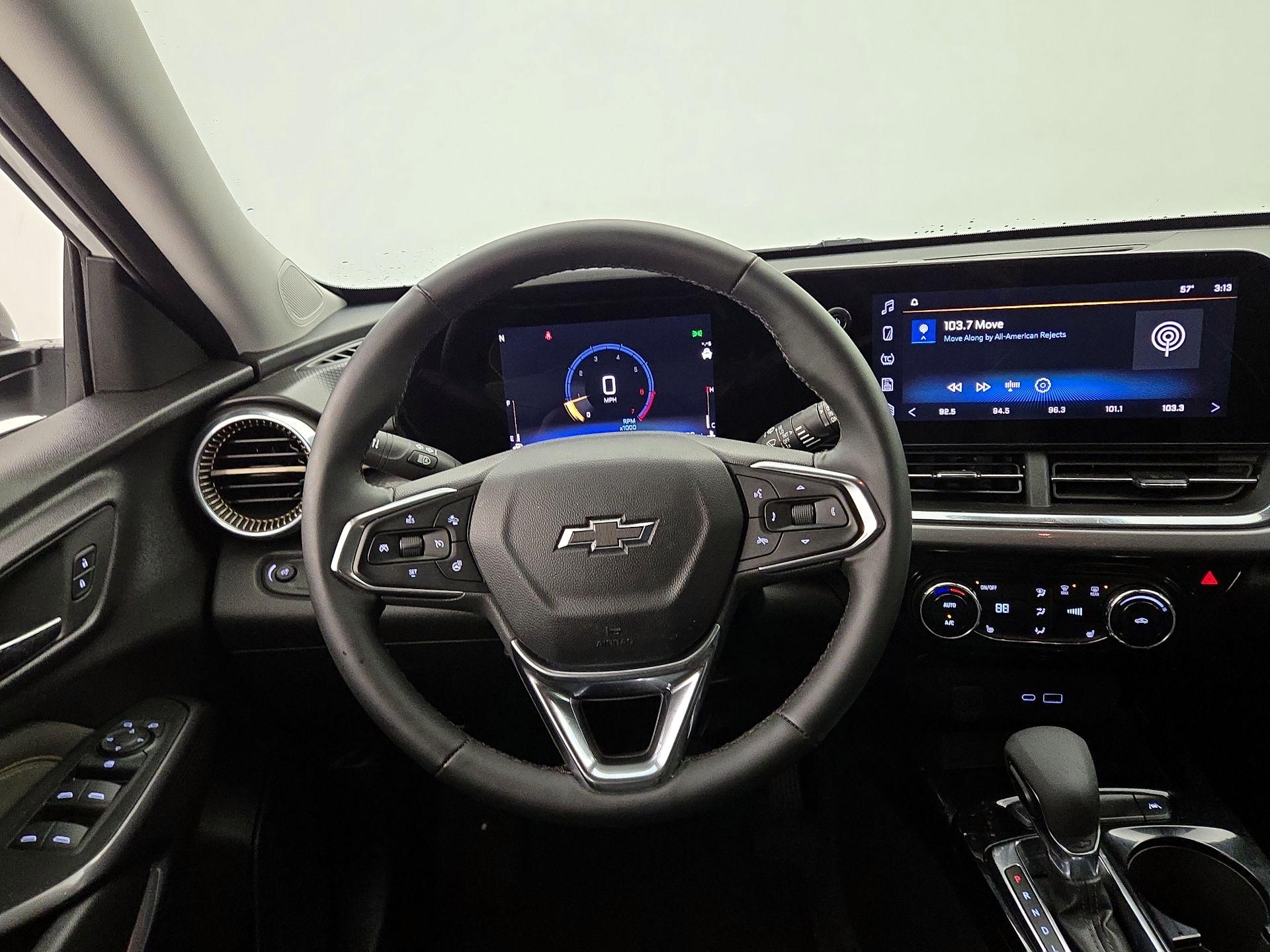 Thumbnail: 2025 Chevrolet Trax - 10