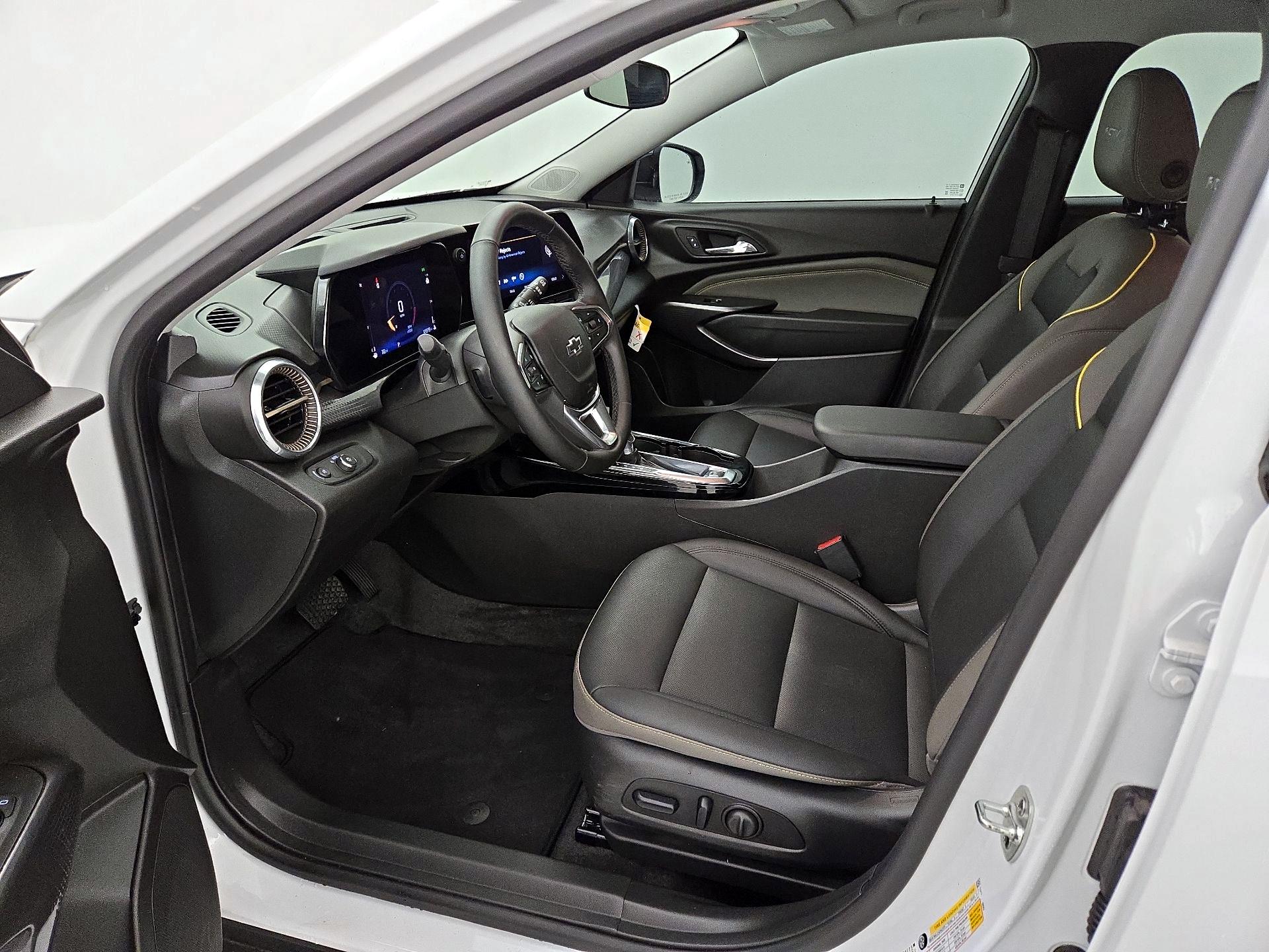 Thumbnail: 2025 Chevrolet Trax - 11