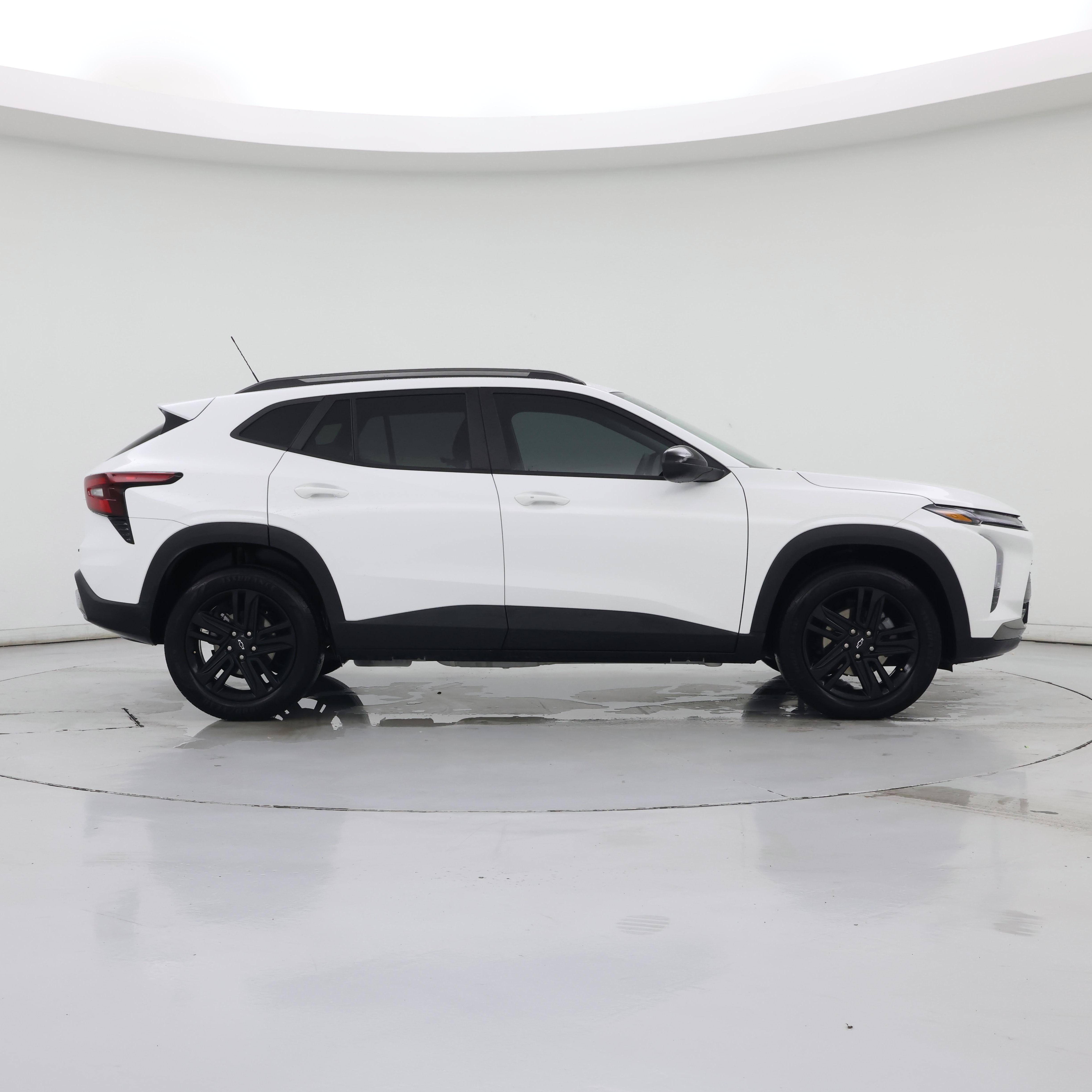 Thumbnail: 2025 Chevrolet Trax - 7