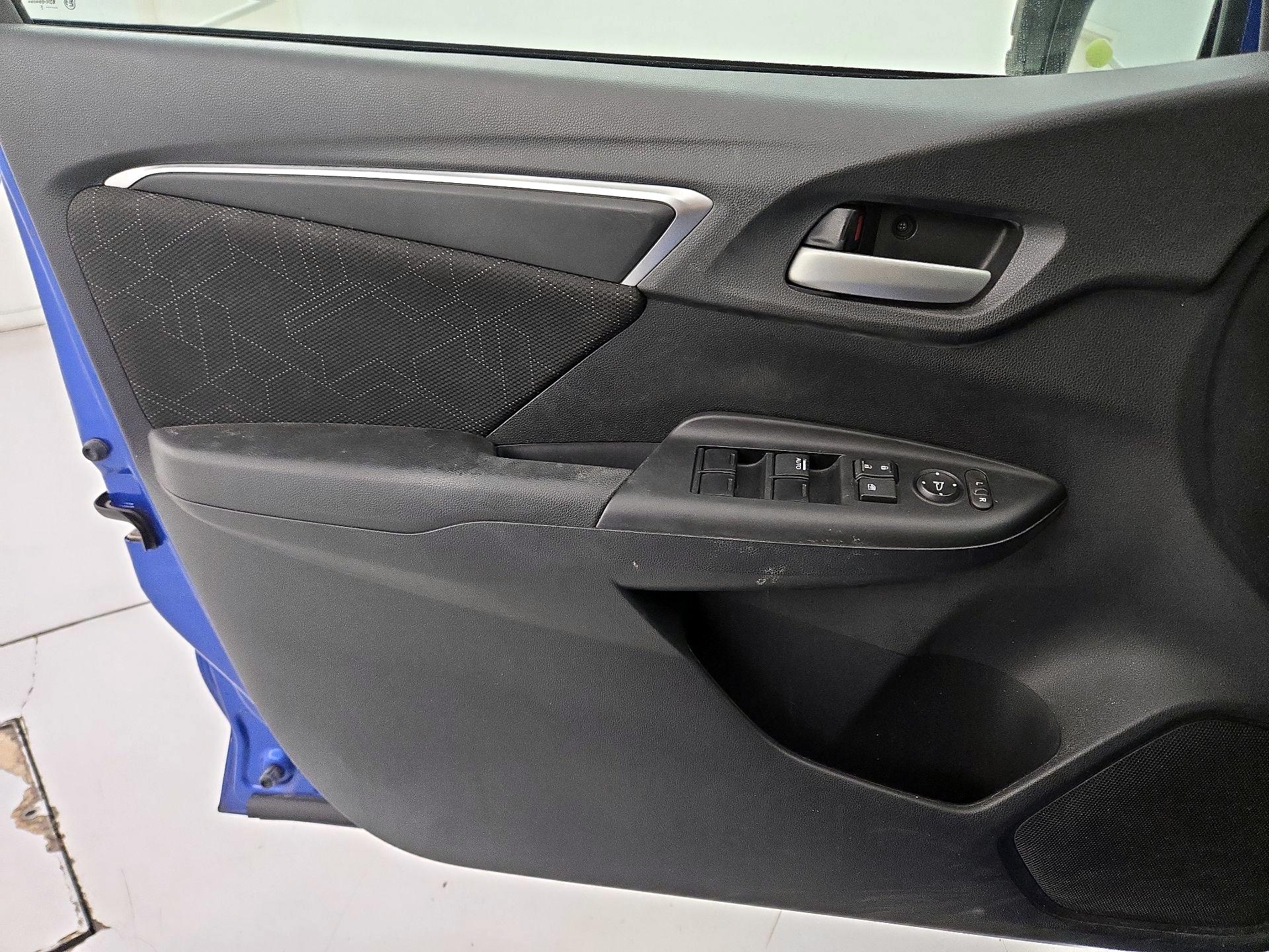 Thumbnail: 2015 Honda Fit - 12