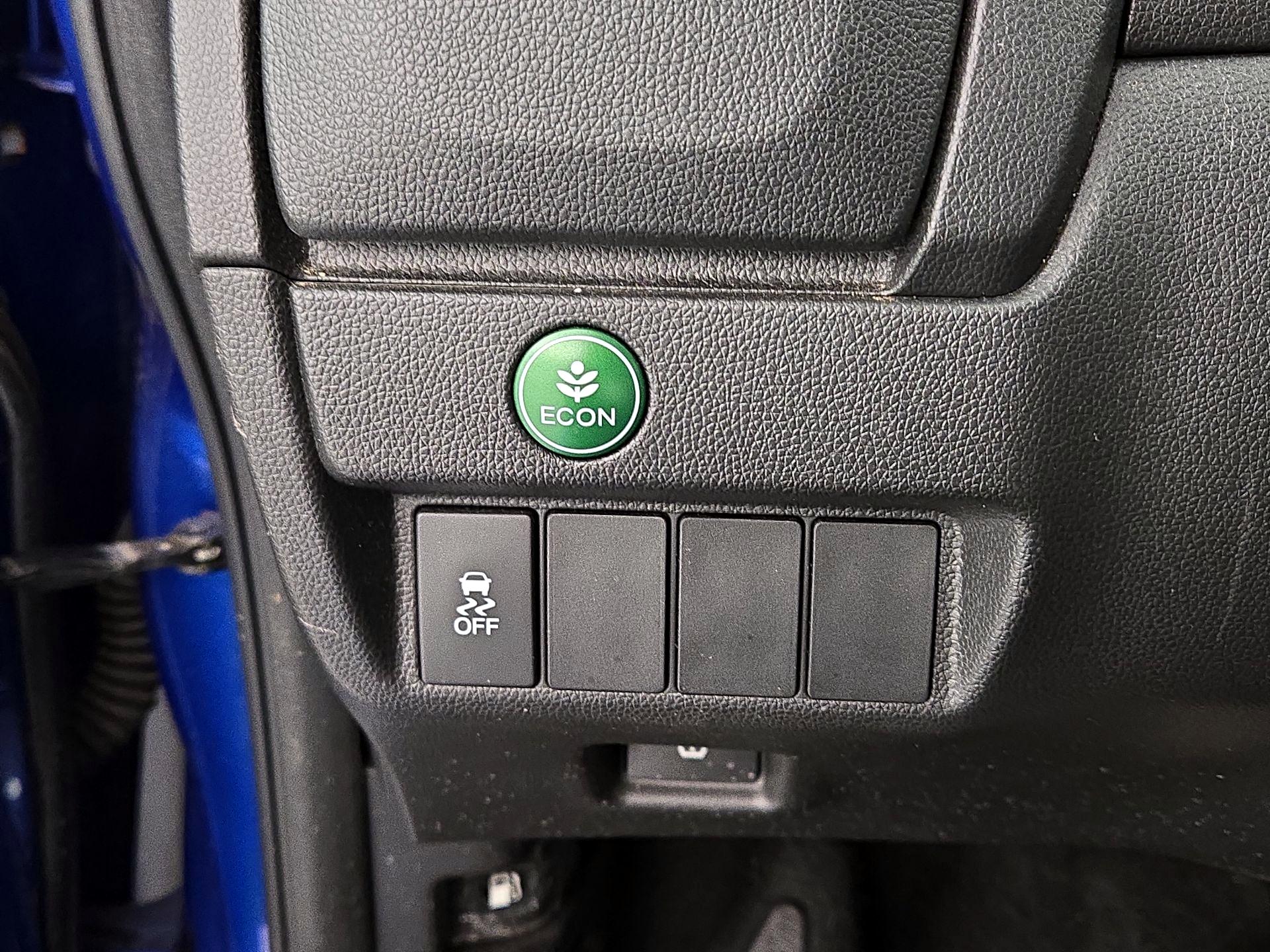 Thumbnail: 2015 Honda Fit - 13