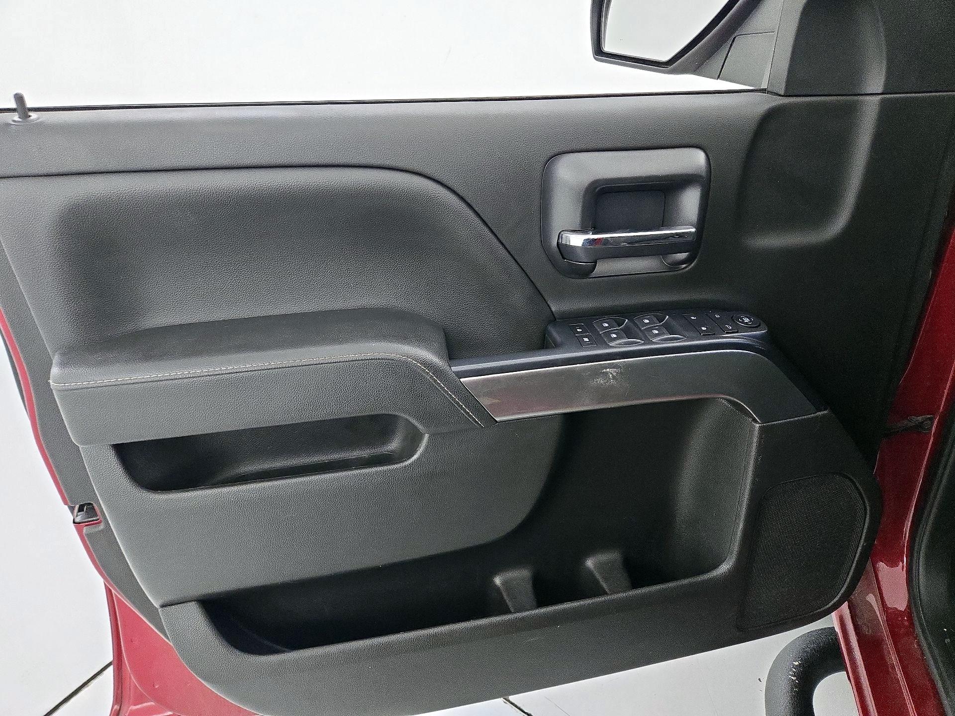 Thumbnail: 2018 Chevrolet Silverado 1500 - 12