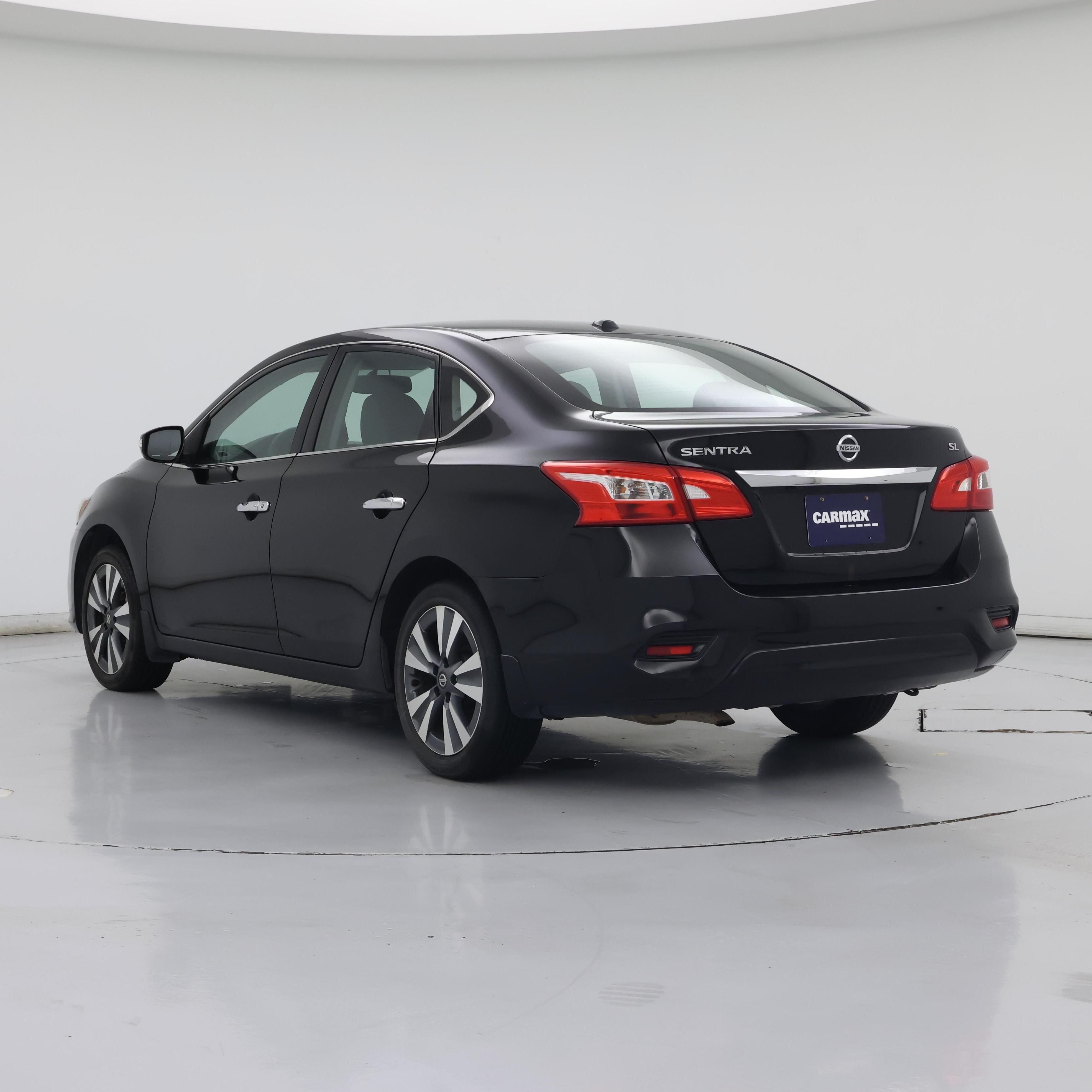 Thumbnail: 2017 Nissan Sentra - 2