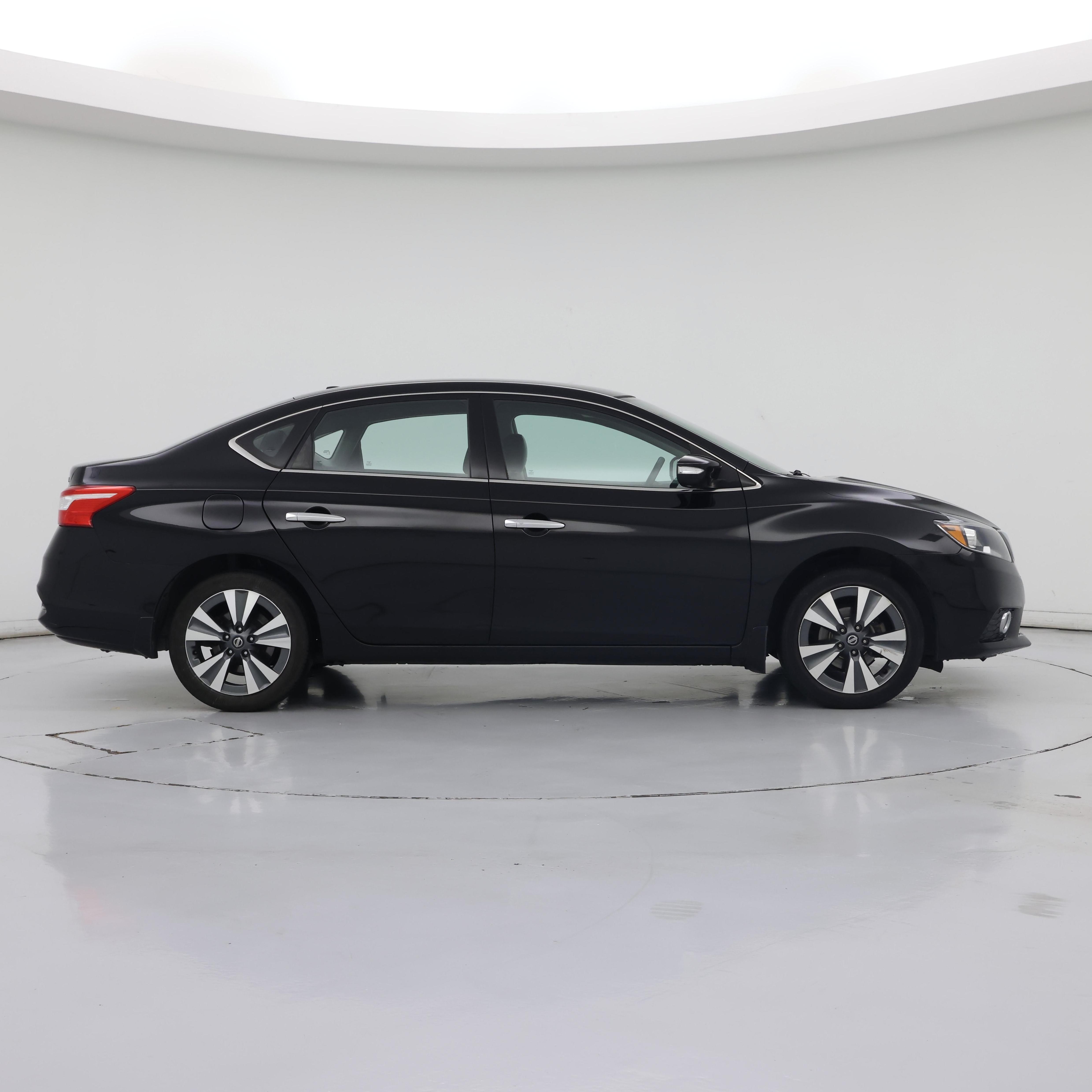 Thumbnail: 2017 Nissan Sentra - 7