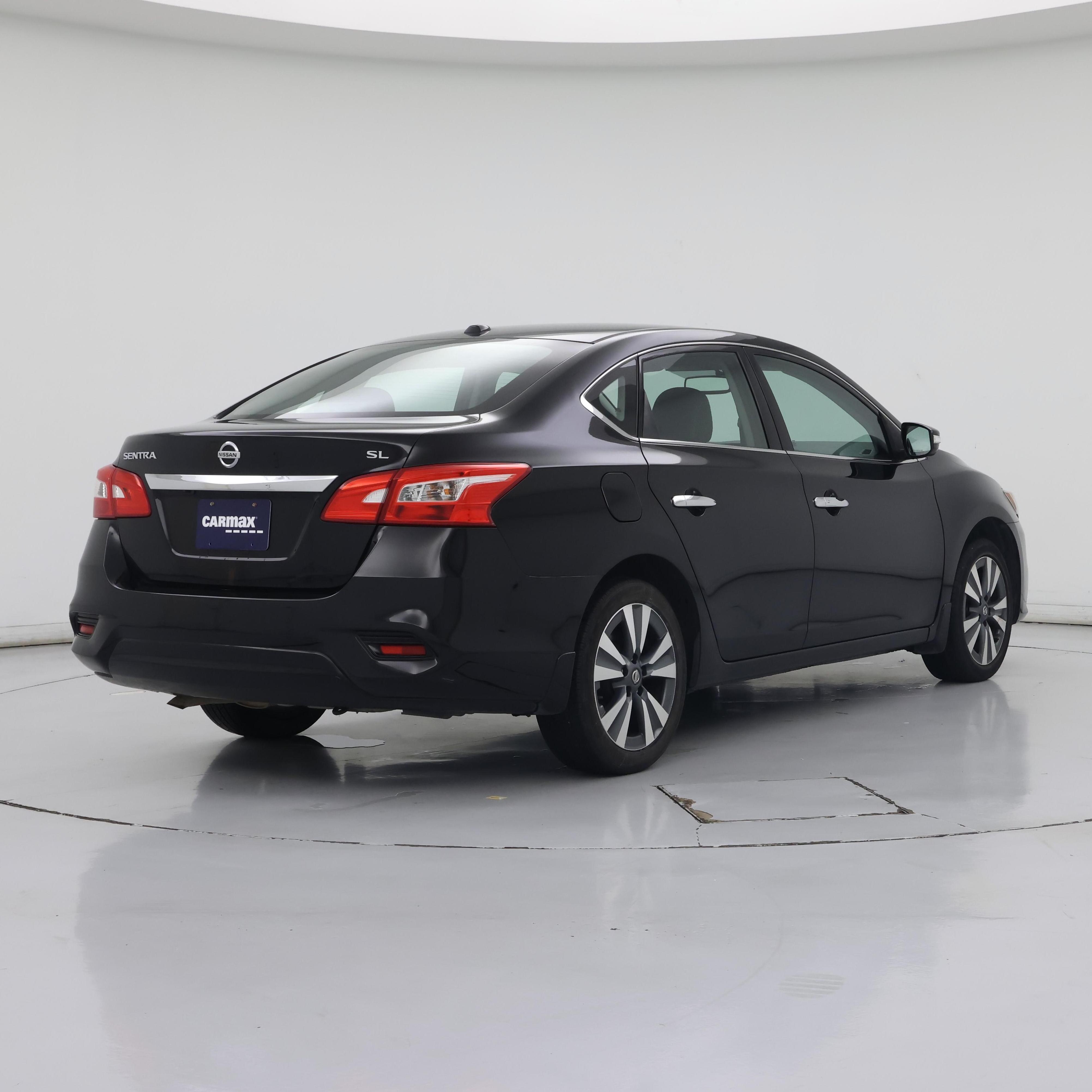 Thumbnail: 2017 Nissan Sentra - 8