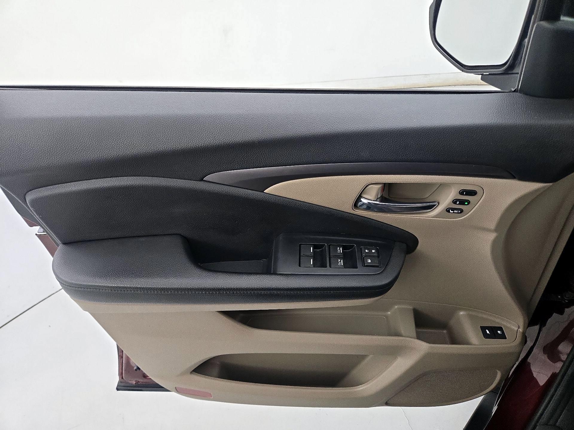 Thumbnail: 2022 Honda Pilot - 12