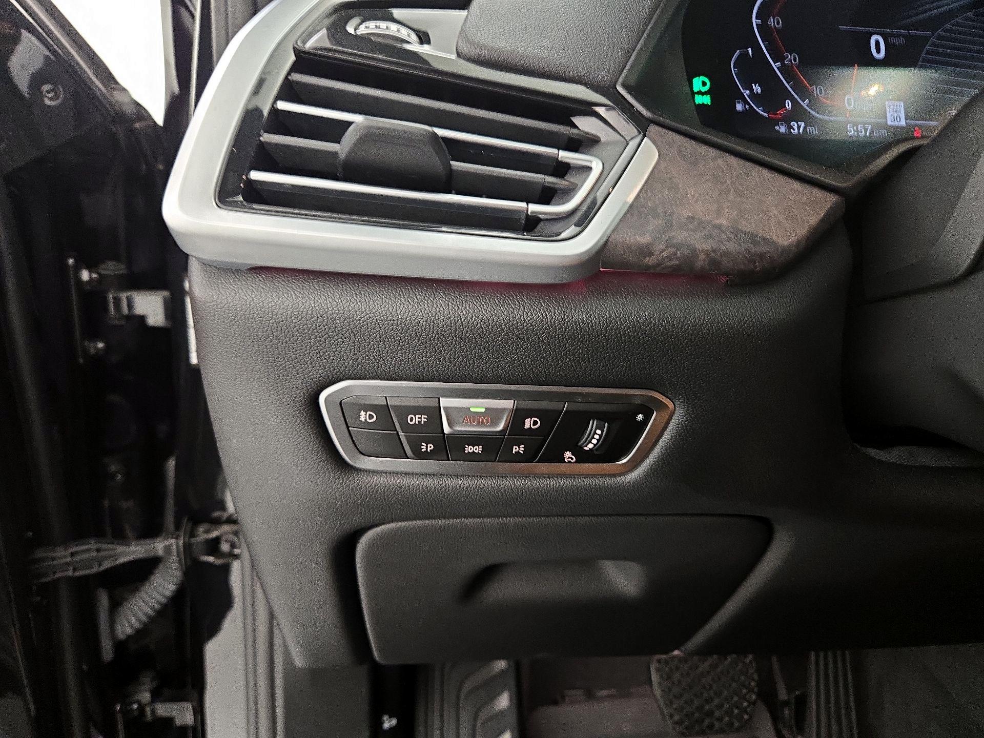Thumbnail: 2021 BMW X5 - 13