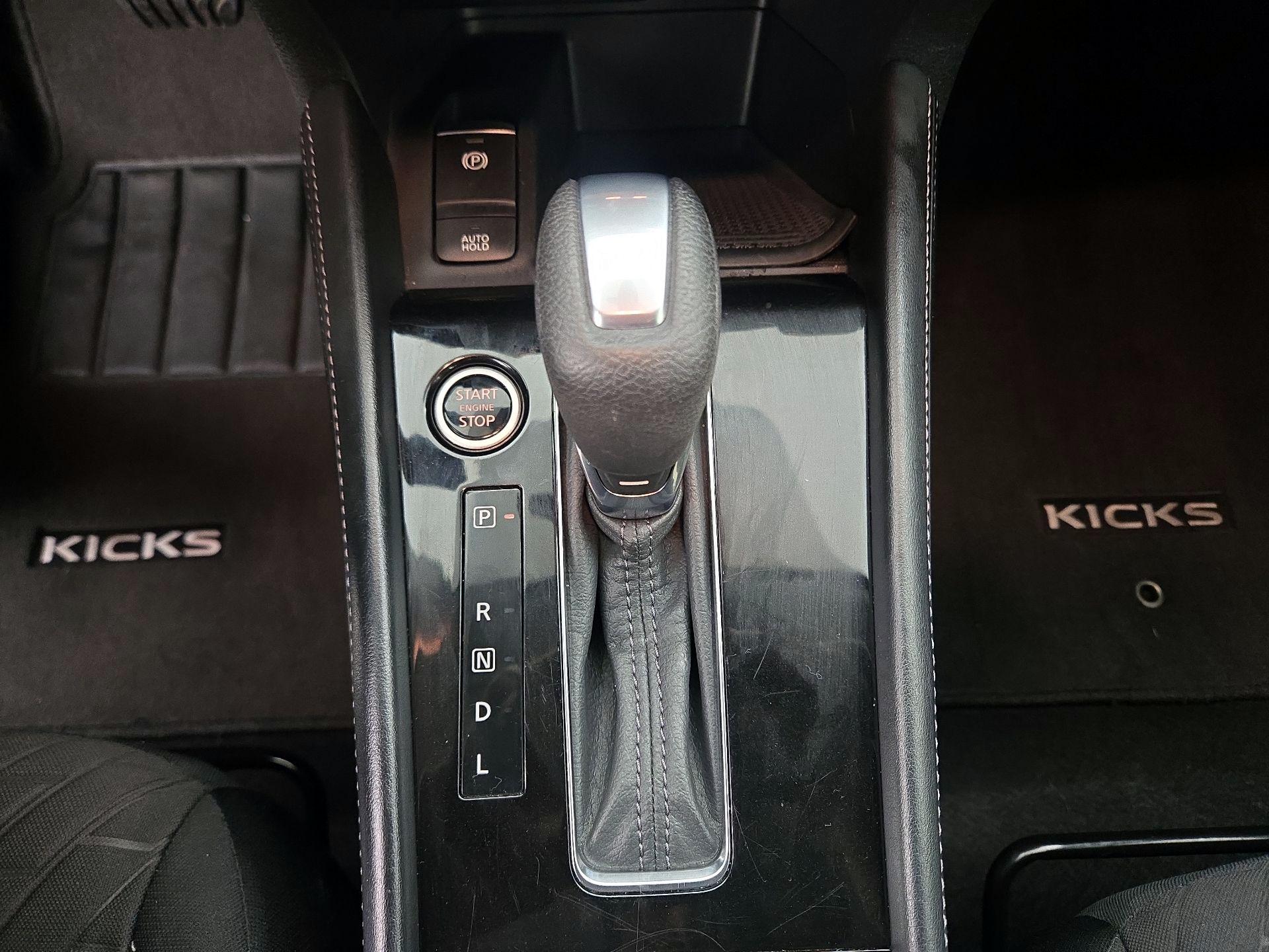 Thumbnail: 2021 Nissan Kicks - 16