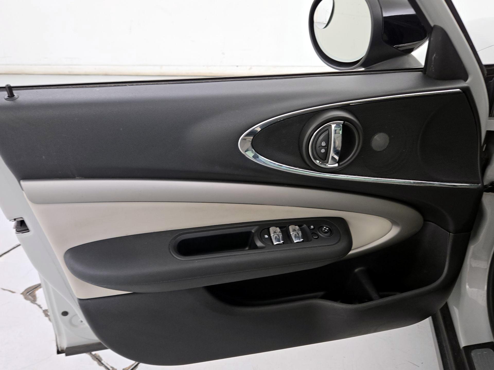 Thumbnail: 2021 MINI Cooper Clubman - 12