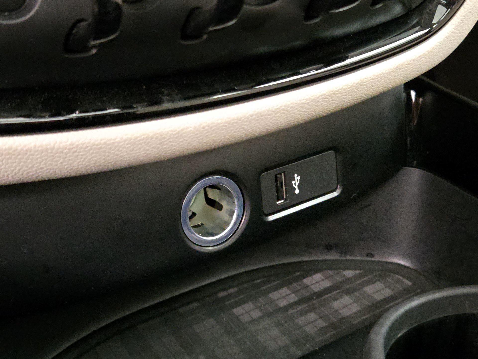 Thumbnail: 2021 MINI Cooper Clubman - 19