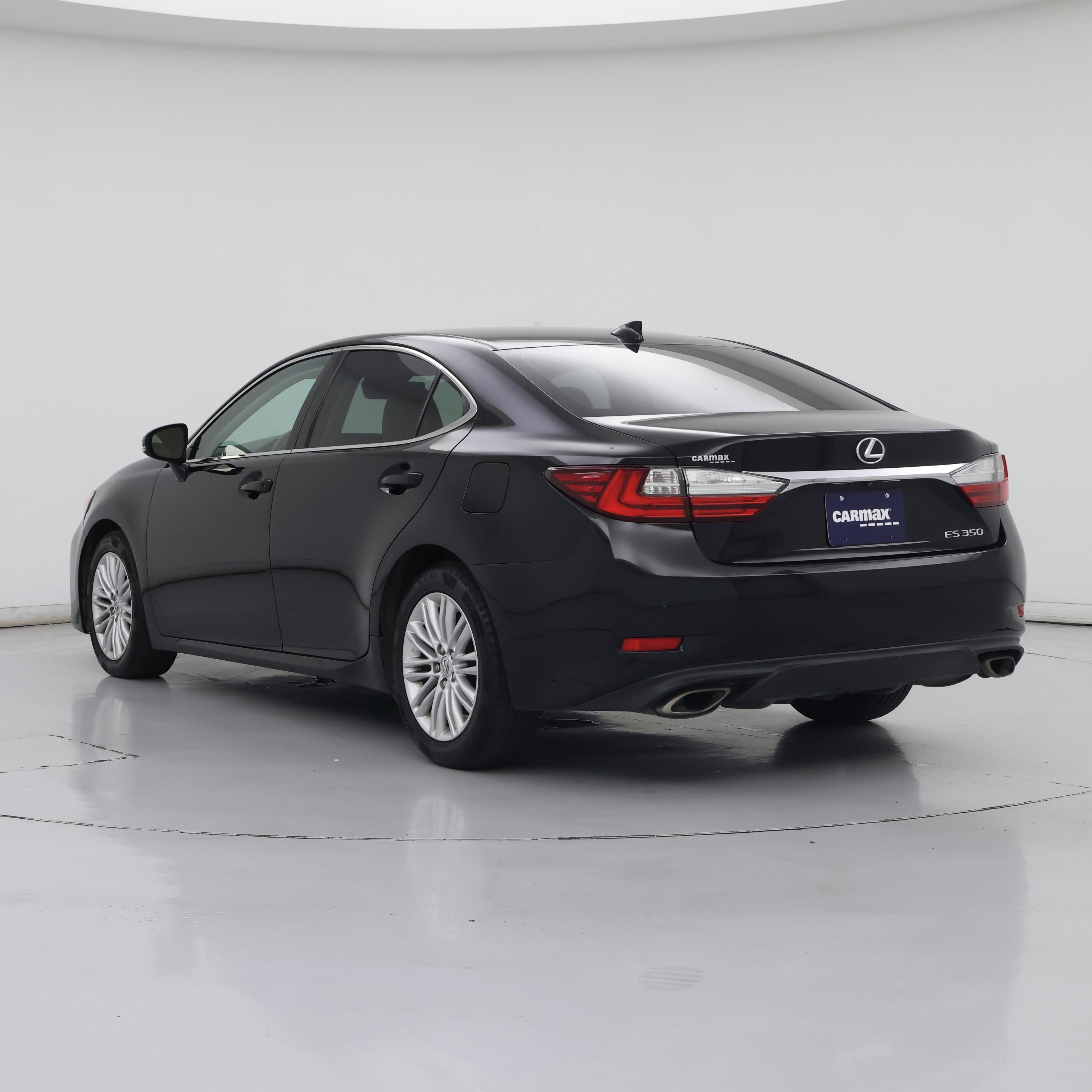 Thumbnail: 2016 Lexus ES - 2